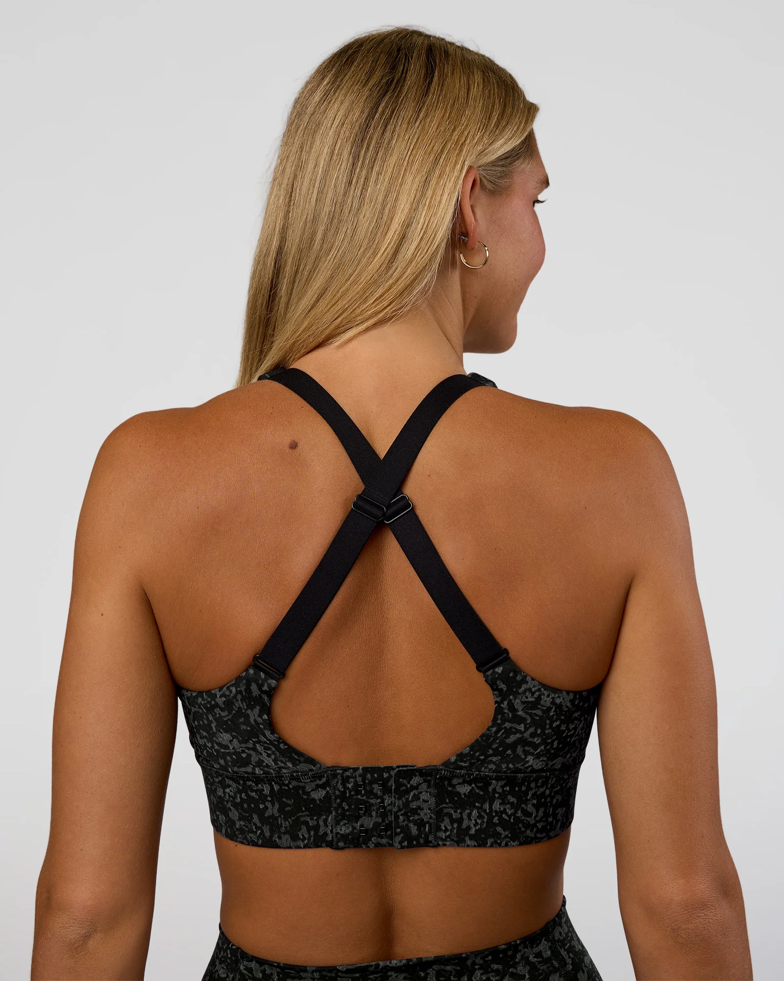 Accelerate Sports Bra - Energy Print Black