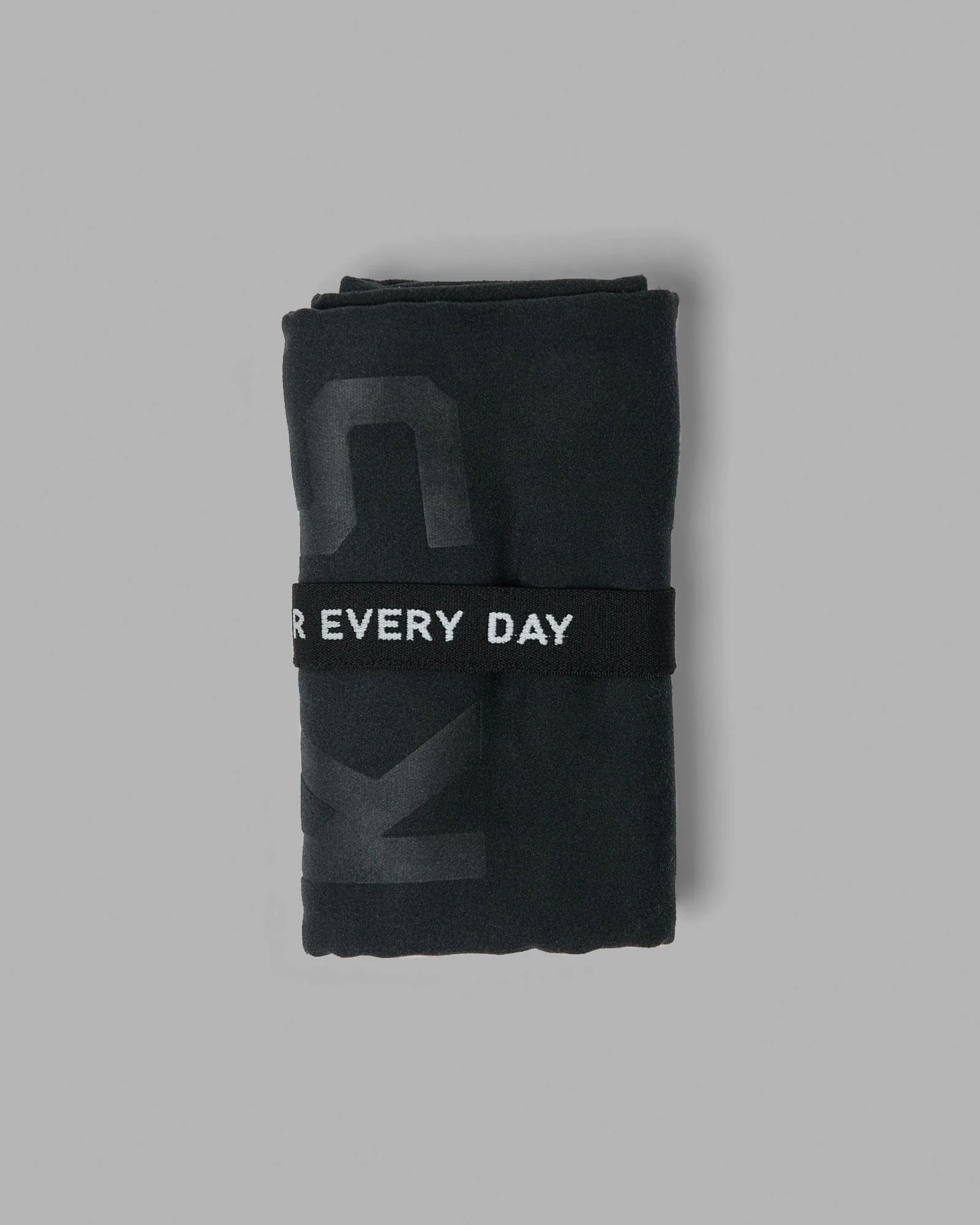 12523-perform-microfibre-lightweight-towel-medium-black-2.webp Perform Microfibre Lightweight Towel Medium - Black