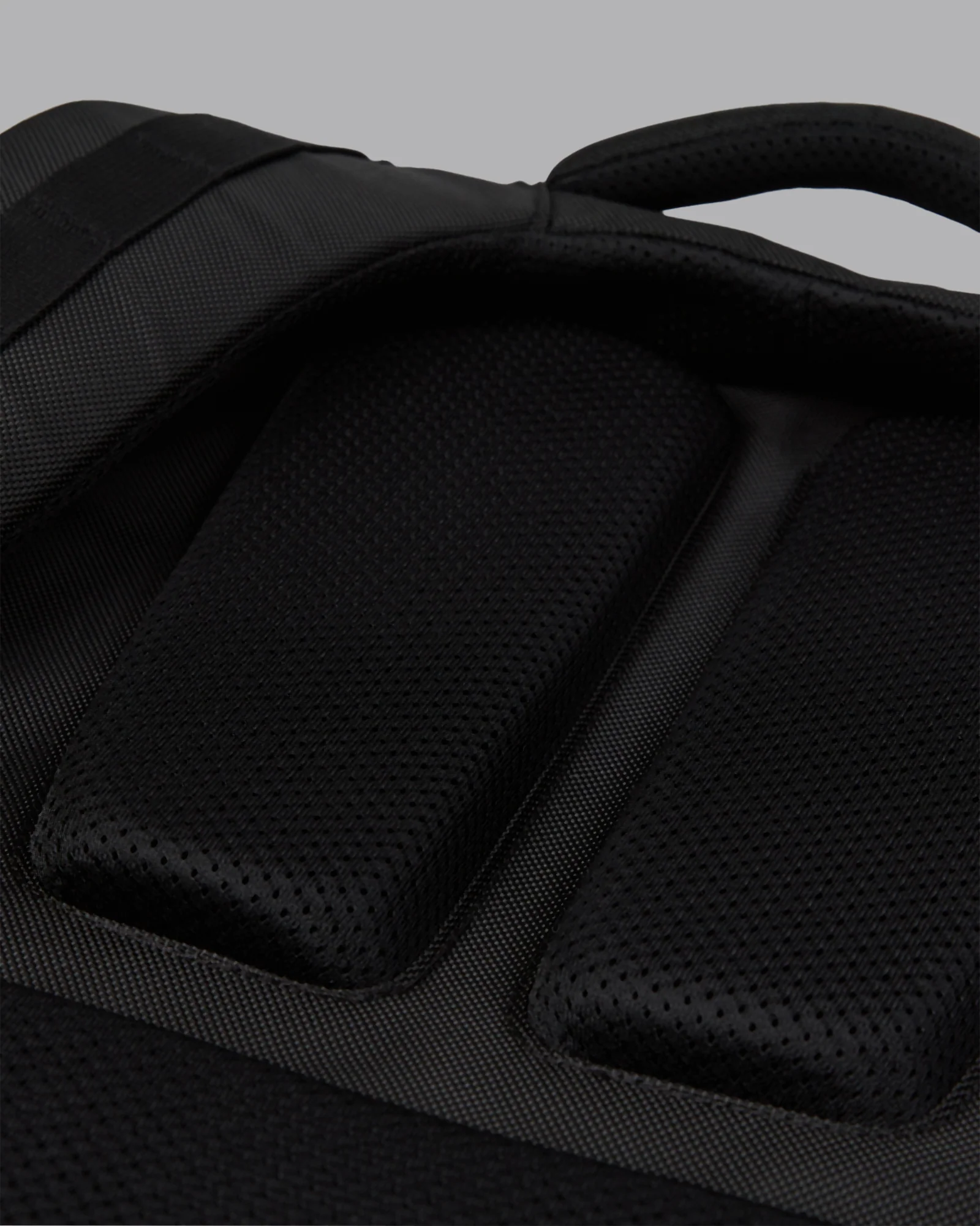 12532-functional-training-backpack-35l-black-12.webp Functional Training Backpack 35L - Black