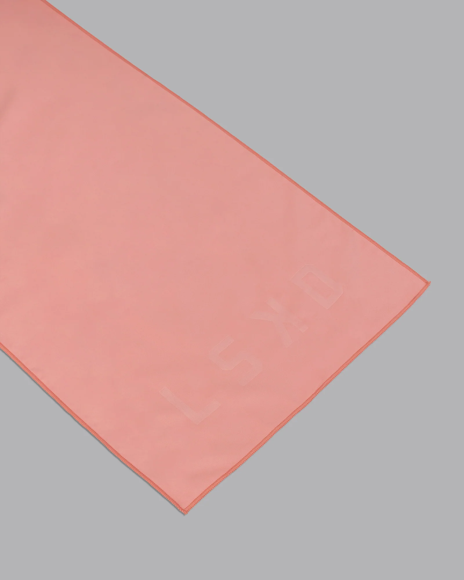 Perform Microfibre Lightweight Towel Medium - Murex Shell