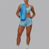 12536-perform-microfibre-lightweight-towel-medium-azure-blue-3.webp Perform Microfibre Lightweight Towel Medium - Azure Blue