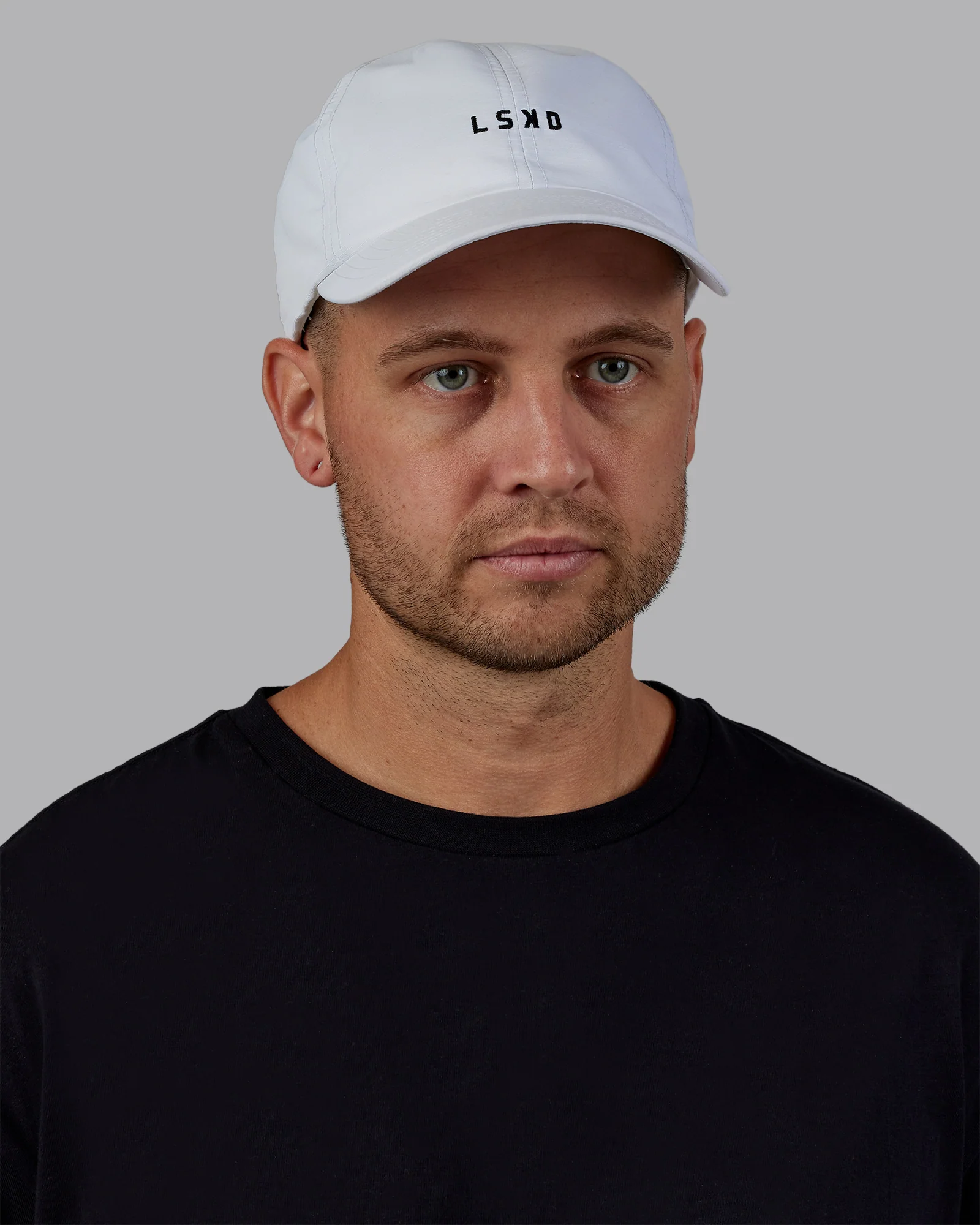 12551-train-cap-white-black-1.webp Train Cap - White-Black