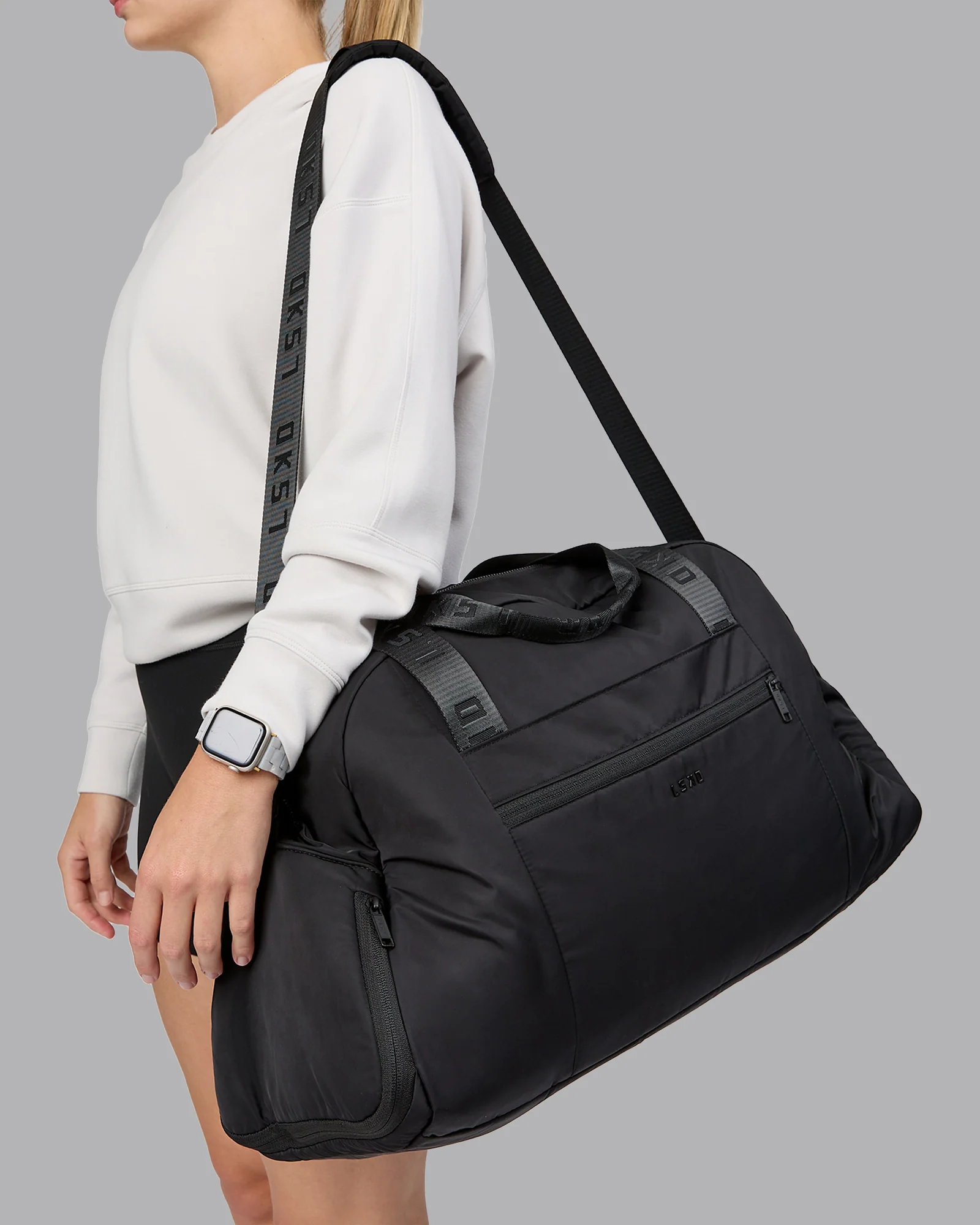 12553-go-to-duffle-bag-black-10.webp Go-To Duffle Bag - Black