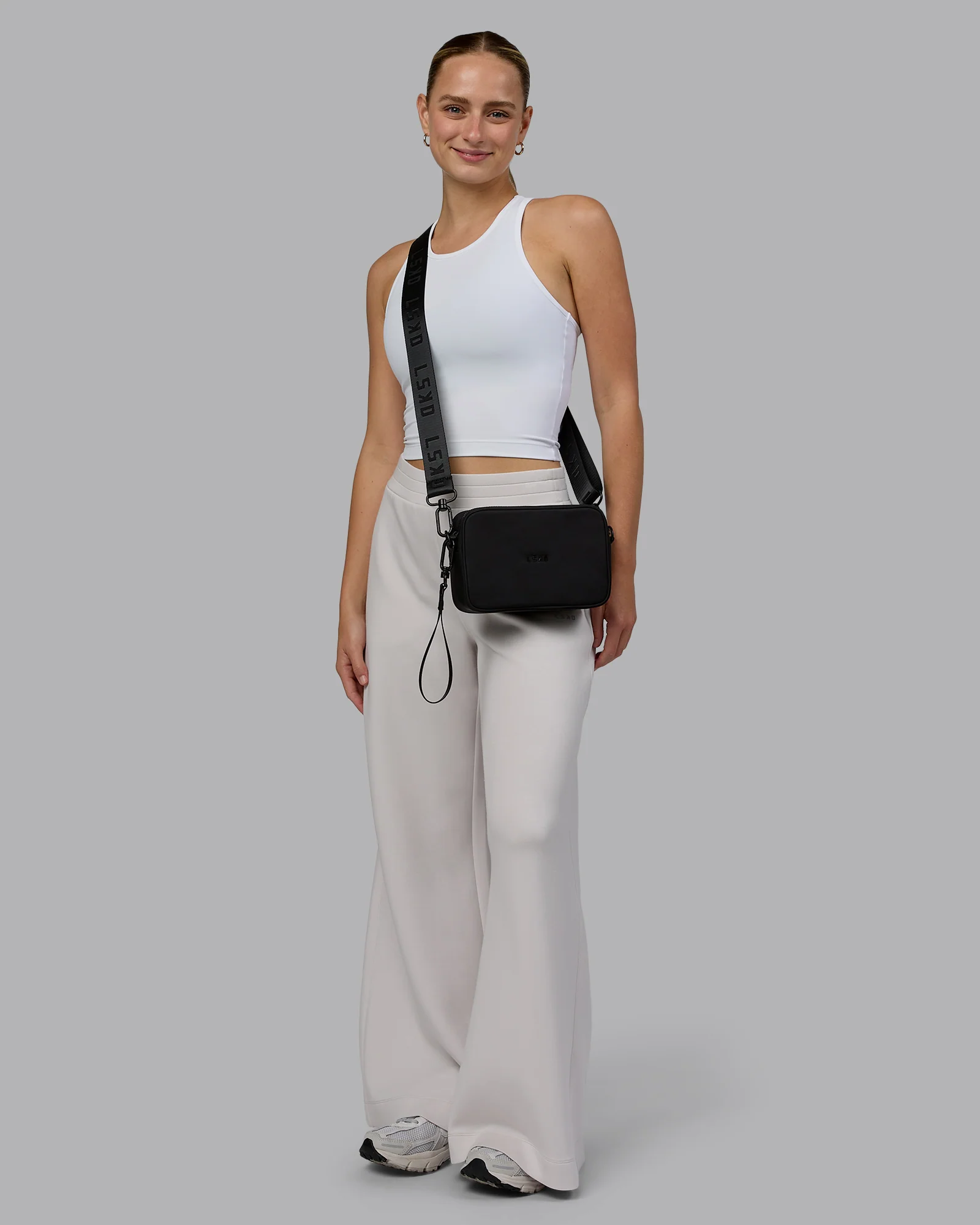 12555-go-to-shoulder-bag-black-7.webp Go-To Shoulder Bag - Black