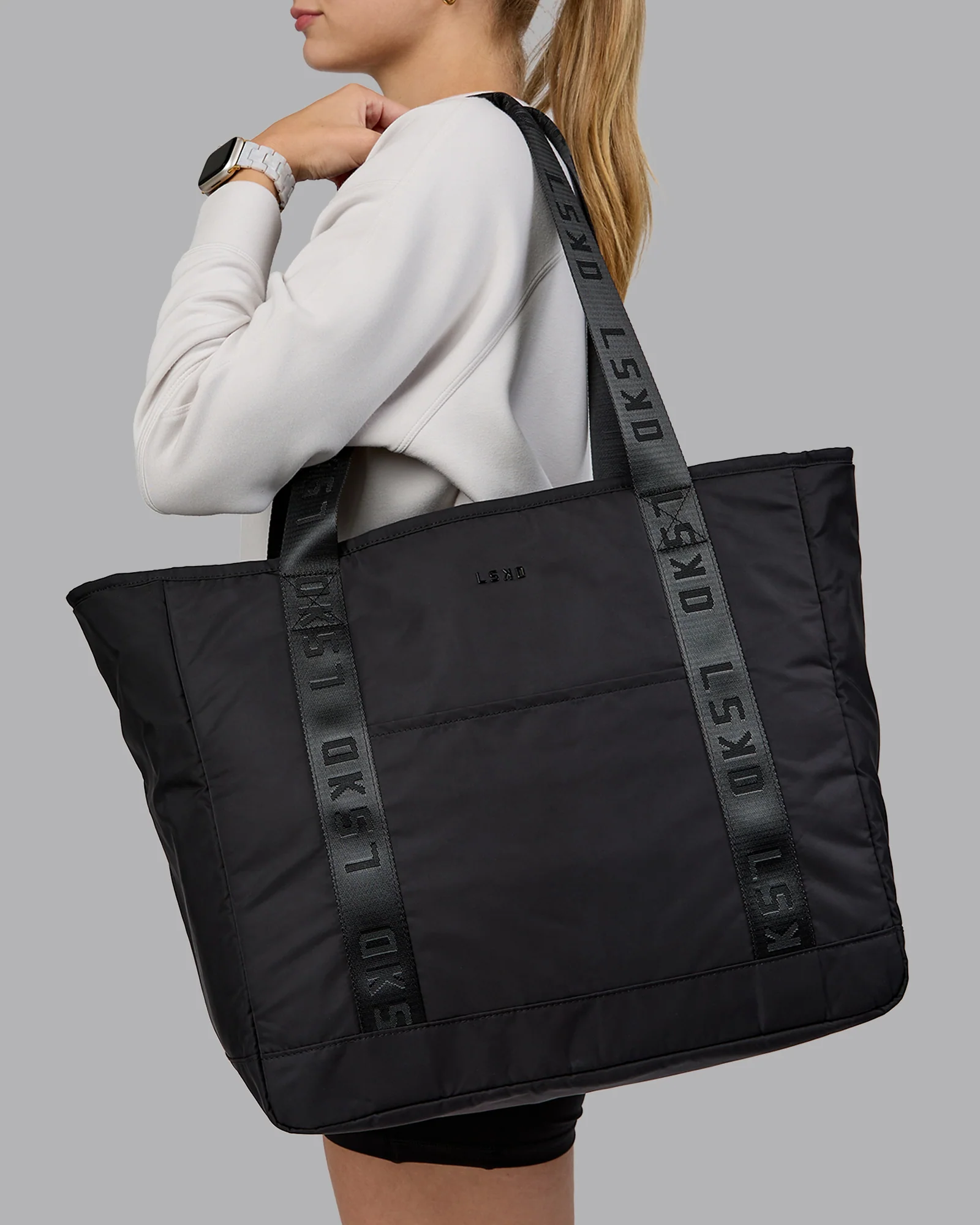 12556-go-to-tote-black-1.webp Go-To Tote - Black