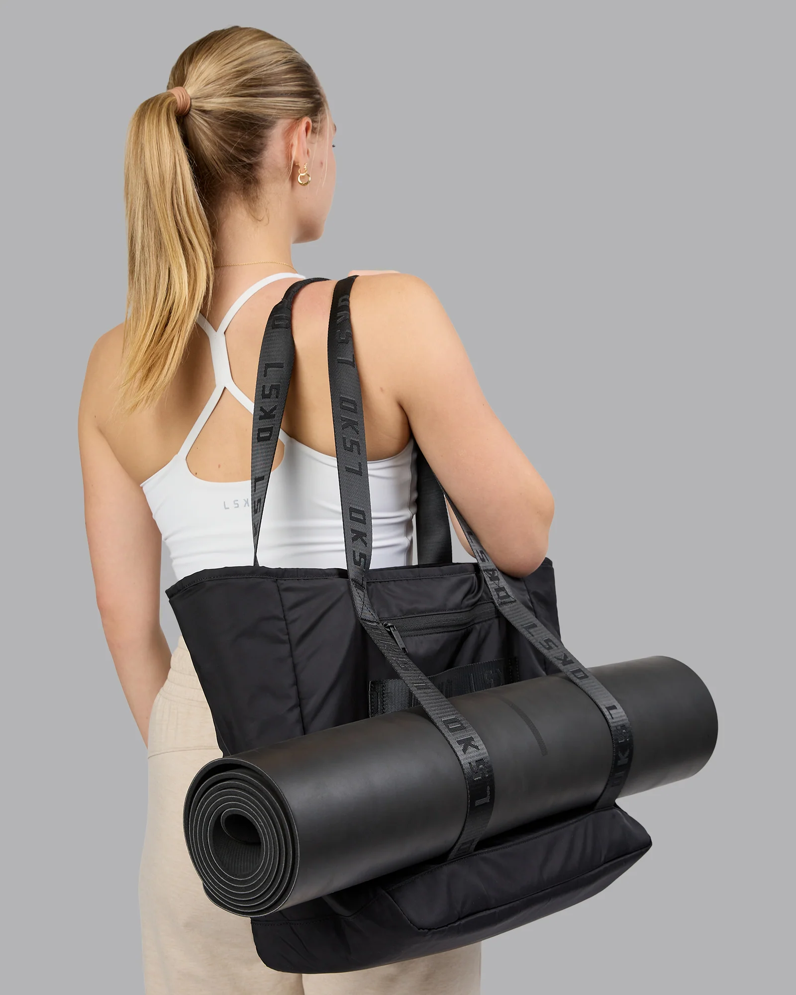 12556-go-to-tote-black-9.webp Go-To Tote - Black