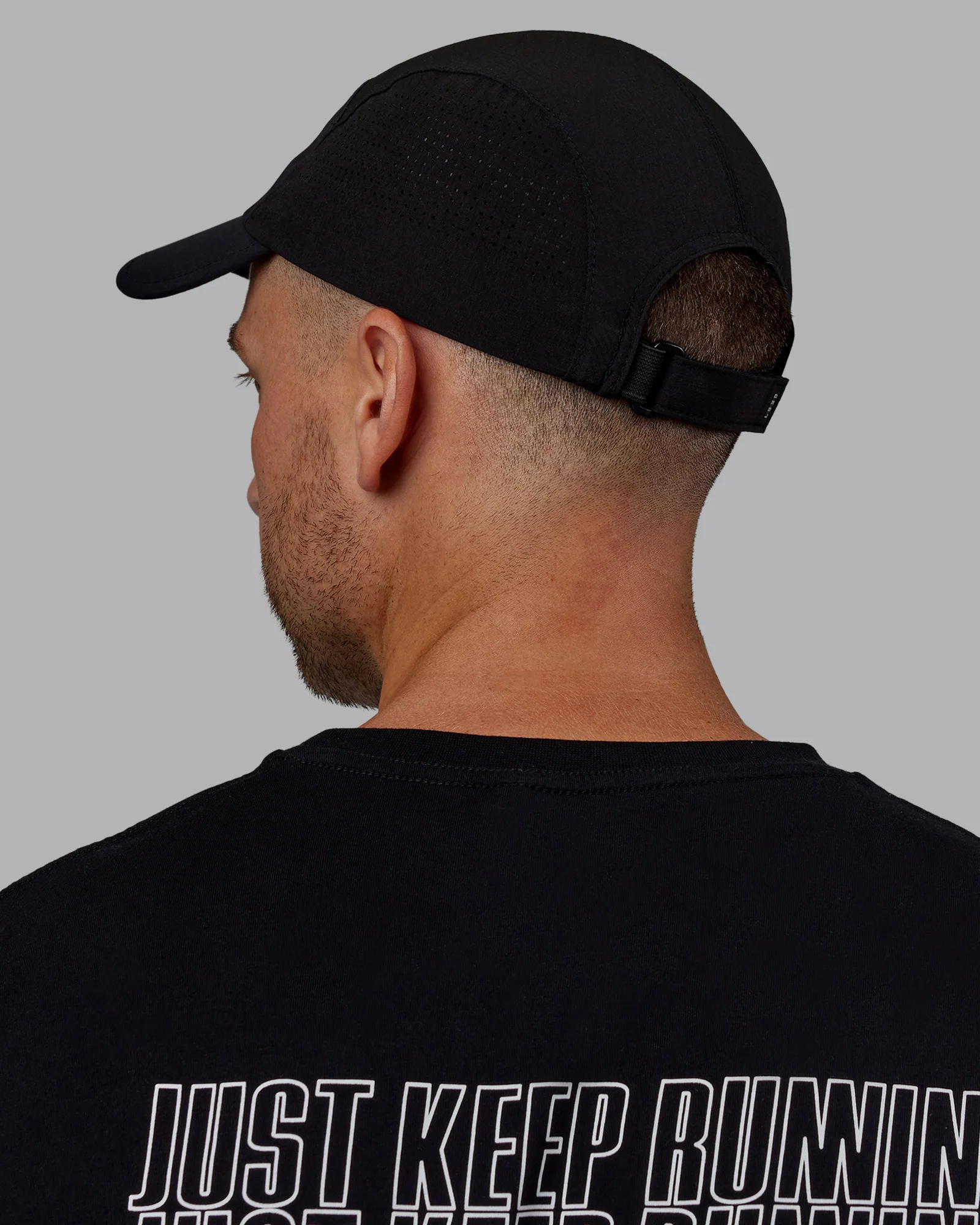 12557-pace-cap-black-white-2.webp Pace Cap - Black-White