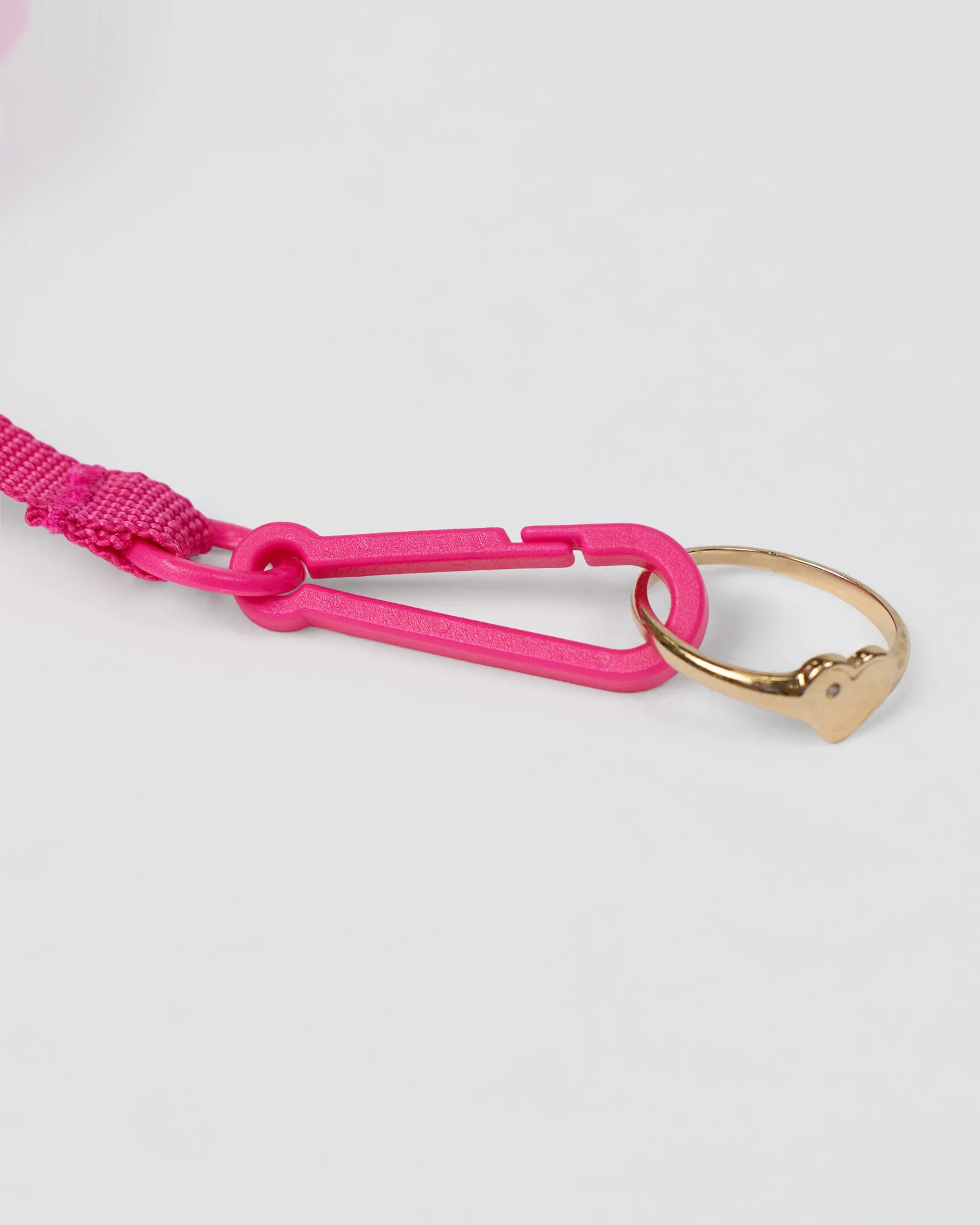Go-To Wristlet Pouch - Ultra Pink