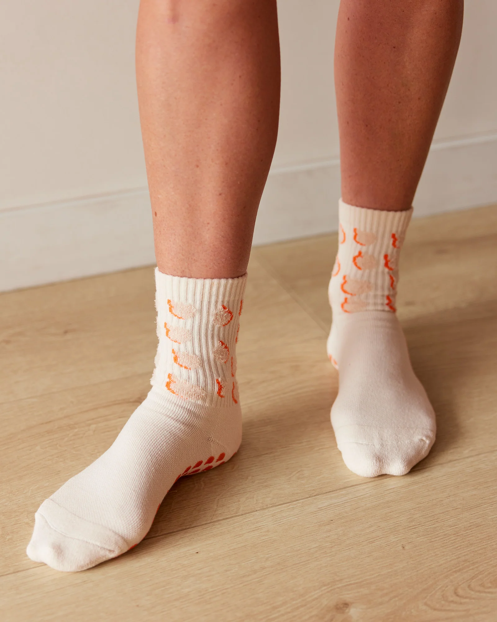 12580-love-peaches-pilates-grip-socks-ivory-orange-5.webp Love Peaches Pilates Grip Socks - Ivory-Orange