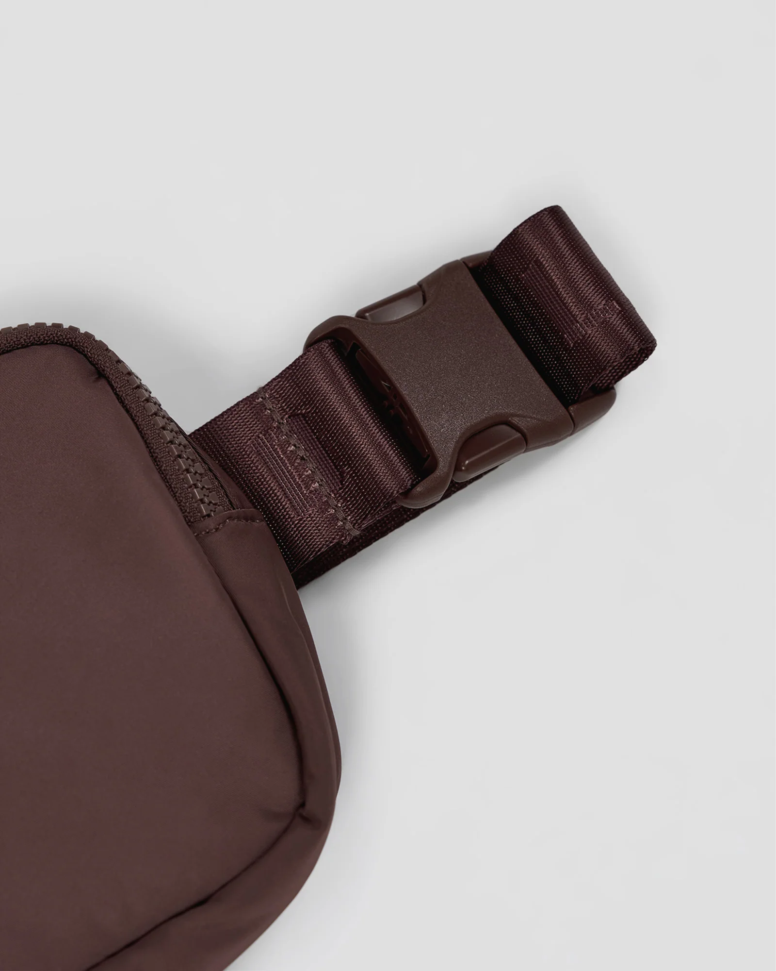 12586-go-to-belt-bag-cocoa-powder-4.webp Go To Belt Bag - Cocoa Powder