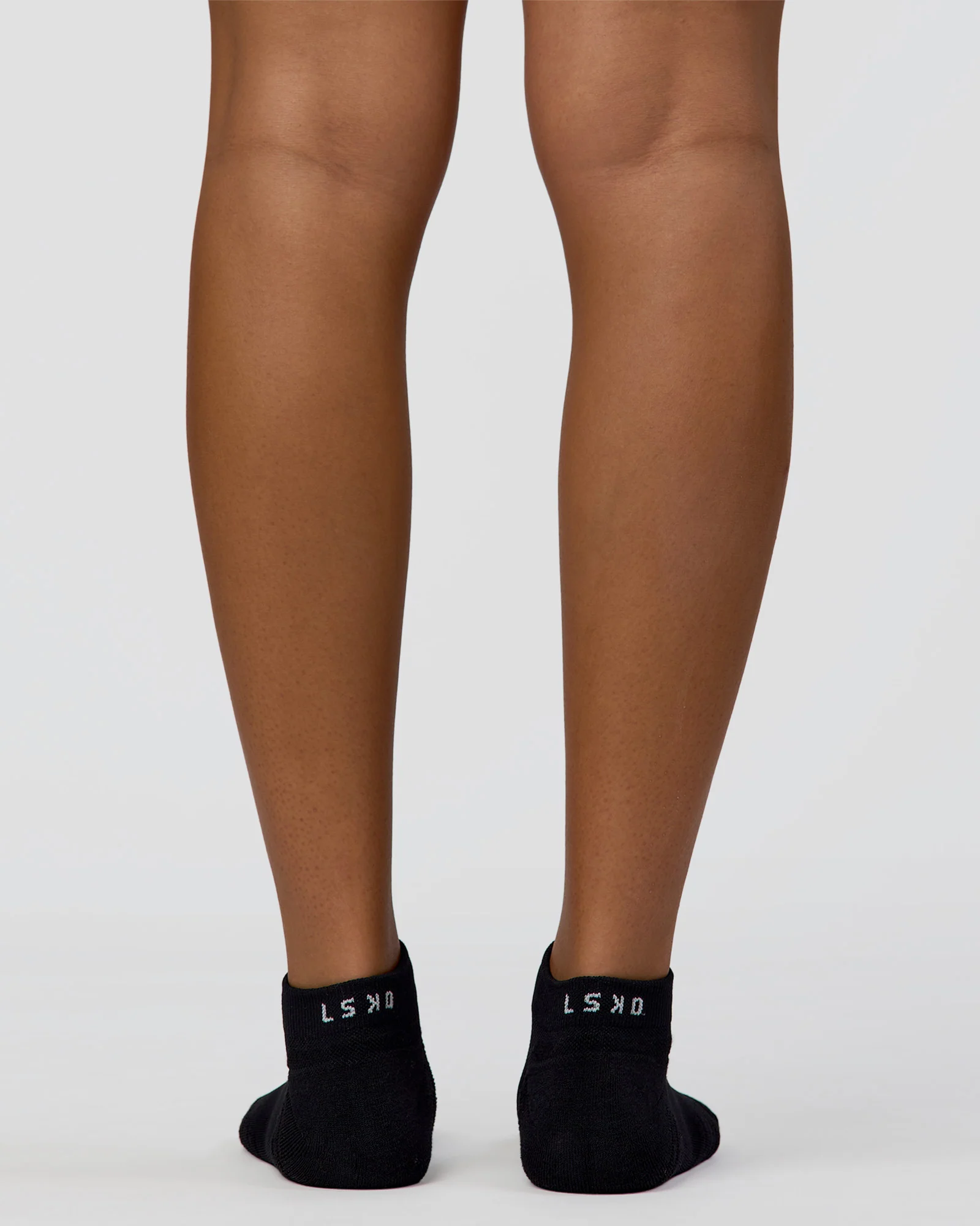 12663-performance-ankle-socks-black-white-4.webp Performance Ankle Socks - Black-White