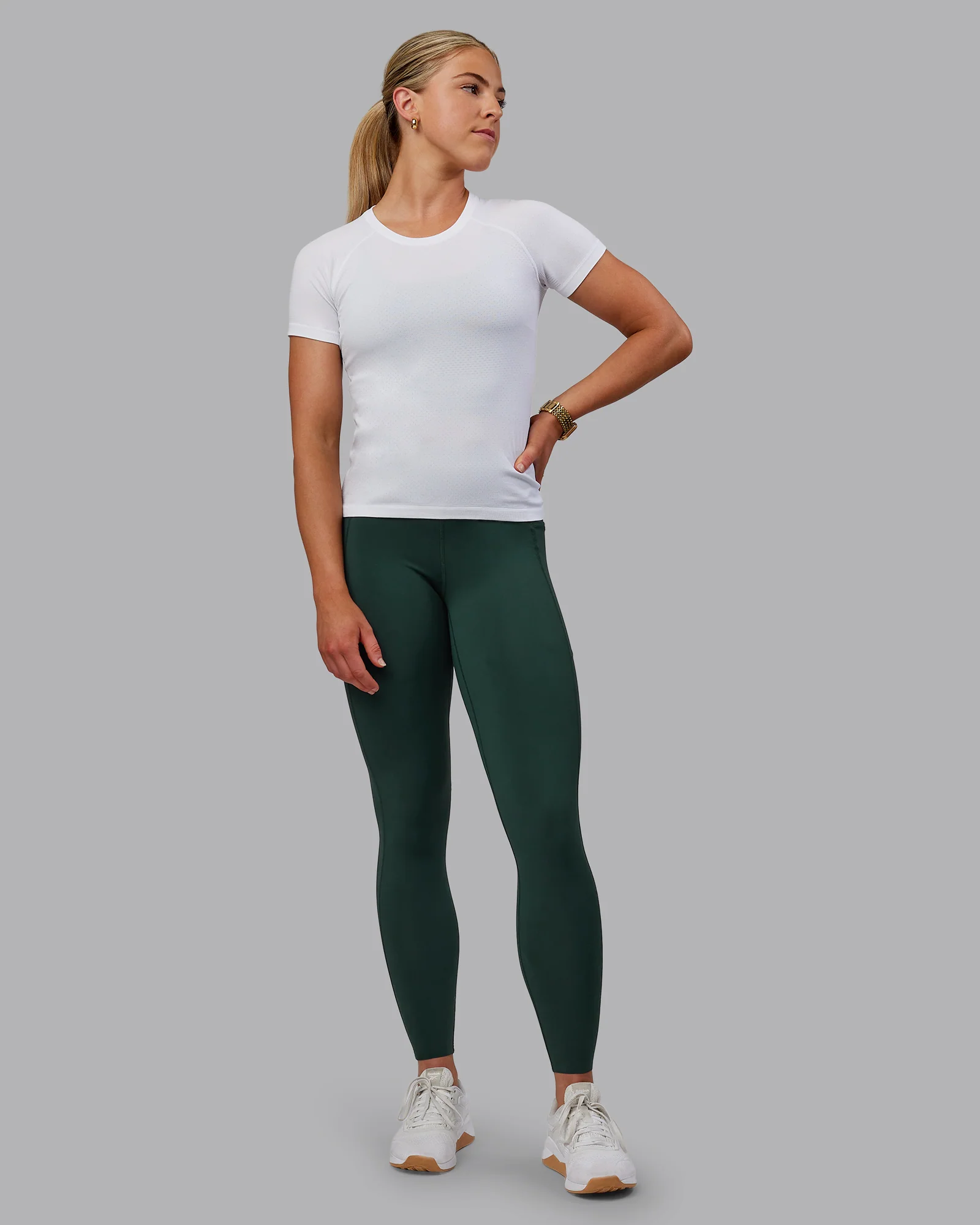 12713-aeroflx-seamless-tee-white-white-7.webp AeroFLX+ Seamless Tee - White/White