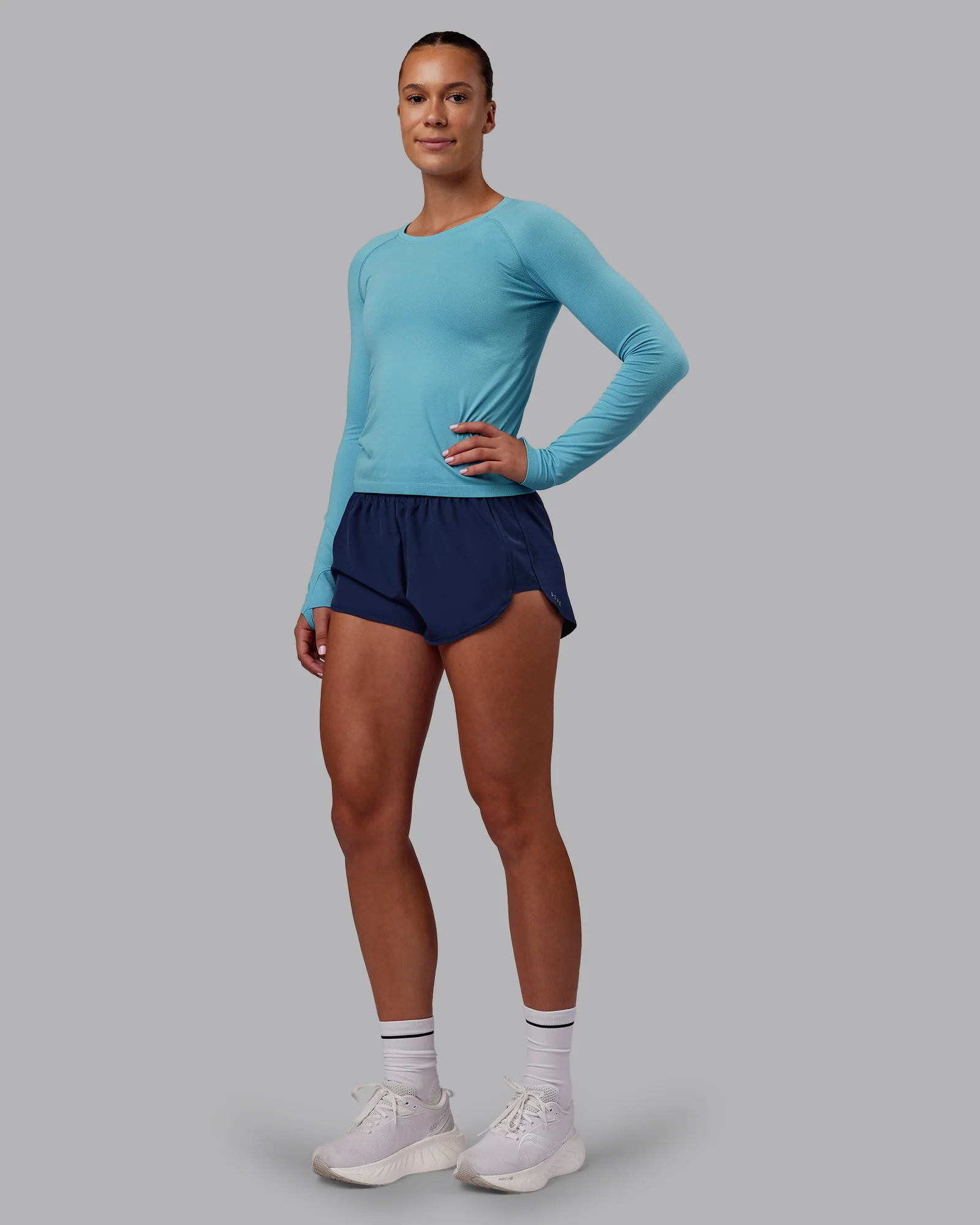 AeroFLX+ Seamless Long Sleeve Tee - Retro Blue/Retro Blue