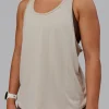 12777-aeroflx-drop-armhole-seamless-tank-shale-beige-shale-beige-3.webp AeroFLX+ Drop Armhole Seamless Tank - Shale Beige/Shale Beige