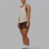 12777-aeroflx-drop-armhole-seamless-tank-shale-beige-shale-beige-4.webp AeroFLX+ Drop Armhole Seamless Tank - Shale Beige/Shale Beige