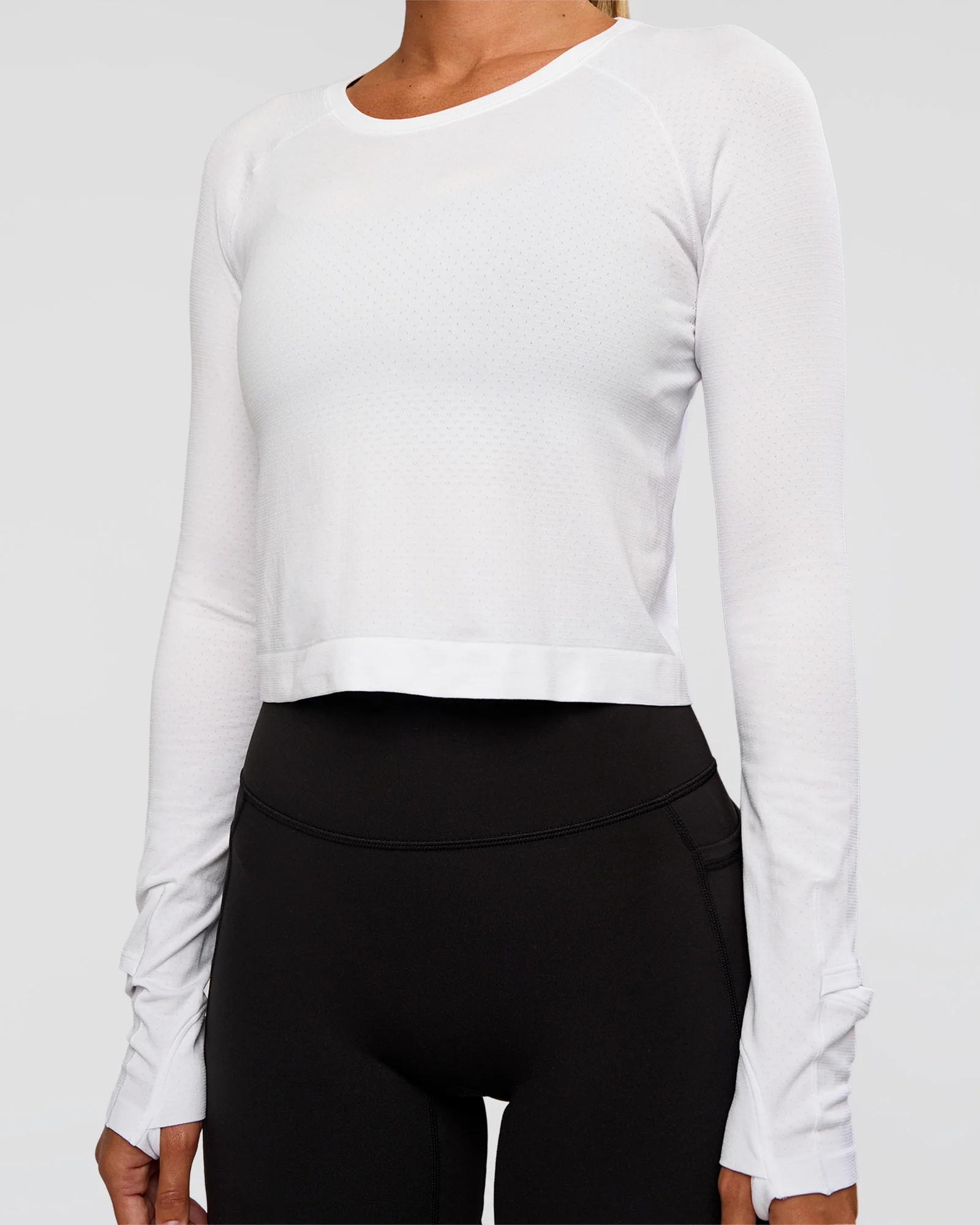 AeroFLX+ Seamless Long Sleeve Skimmer Tee - White/White