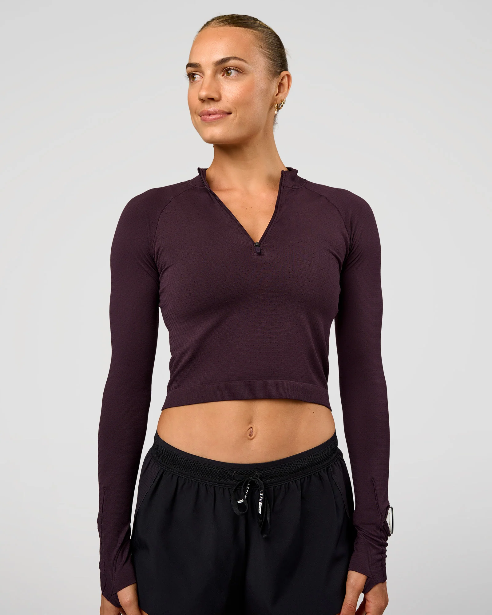 12817-aeroflx-long-sleeve-skimmer-half-zip-midnight-plum-midnight-plum-1.webp AeroFLX+ Long Sleeve Skimmer Half Zip - Midnight Plum/Midnight Plum