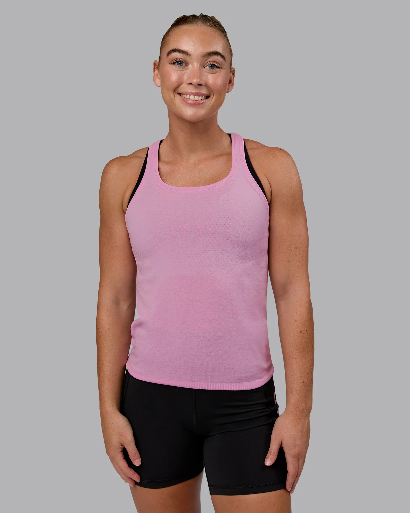12833-aeroflx-seamless-tank-pirouette-bubblegum-4.webp AeroFLX+ Seamless Tank - Pirouette/Bubblegum