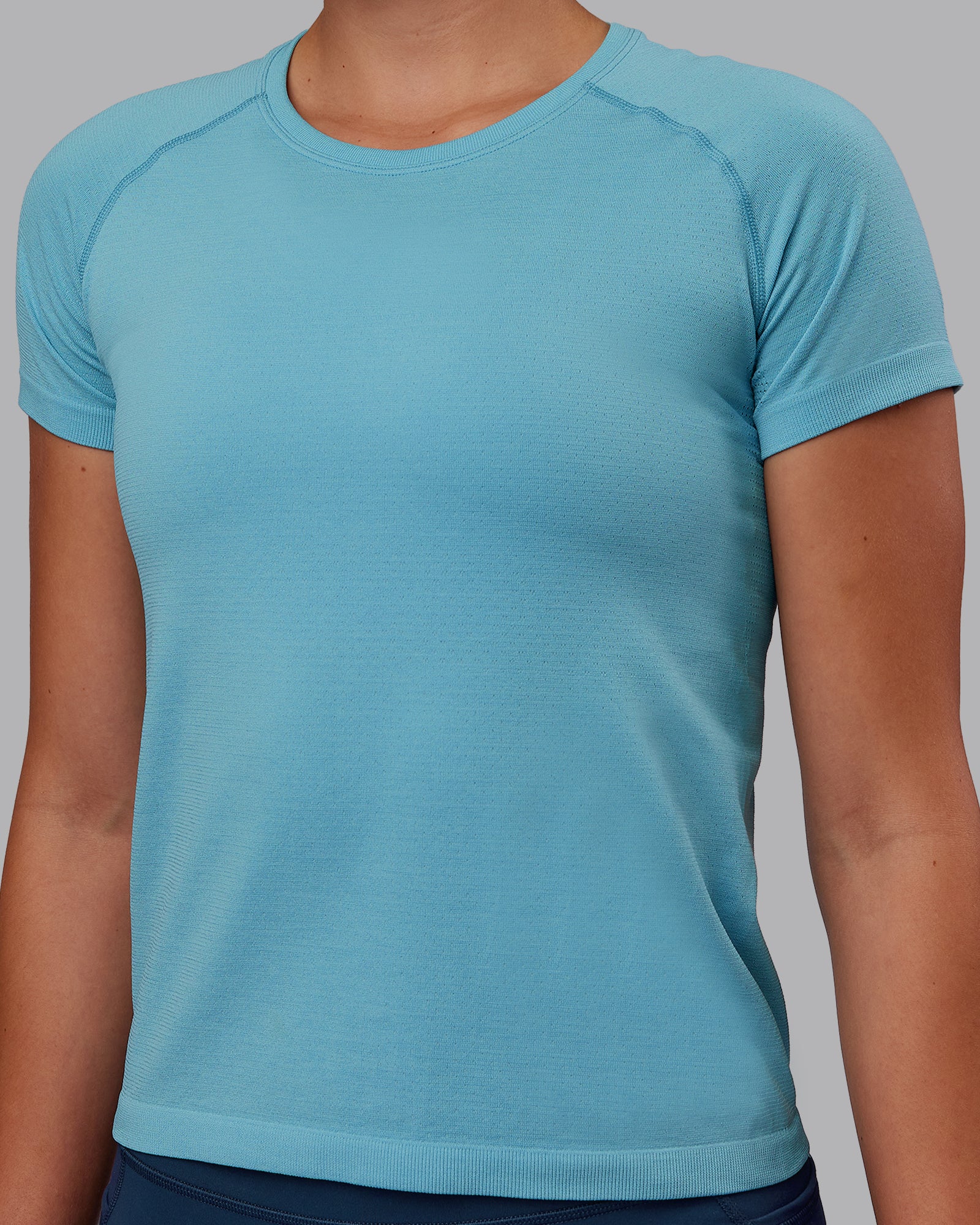 AeroFLX+ Seamless Tee - Retro Blue/Retro Blue