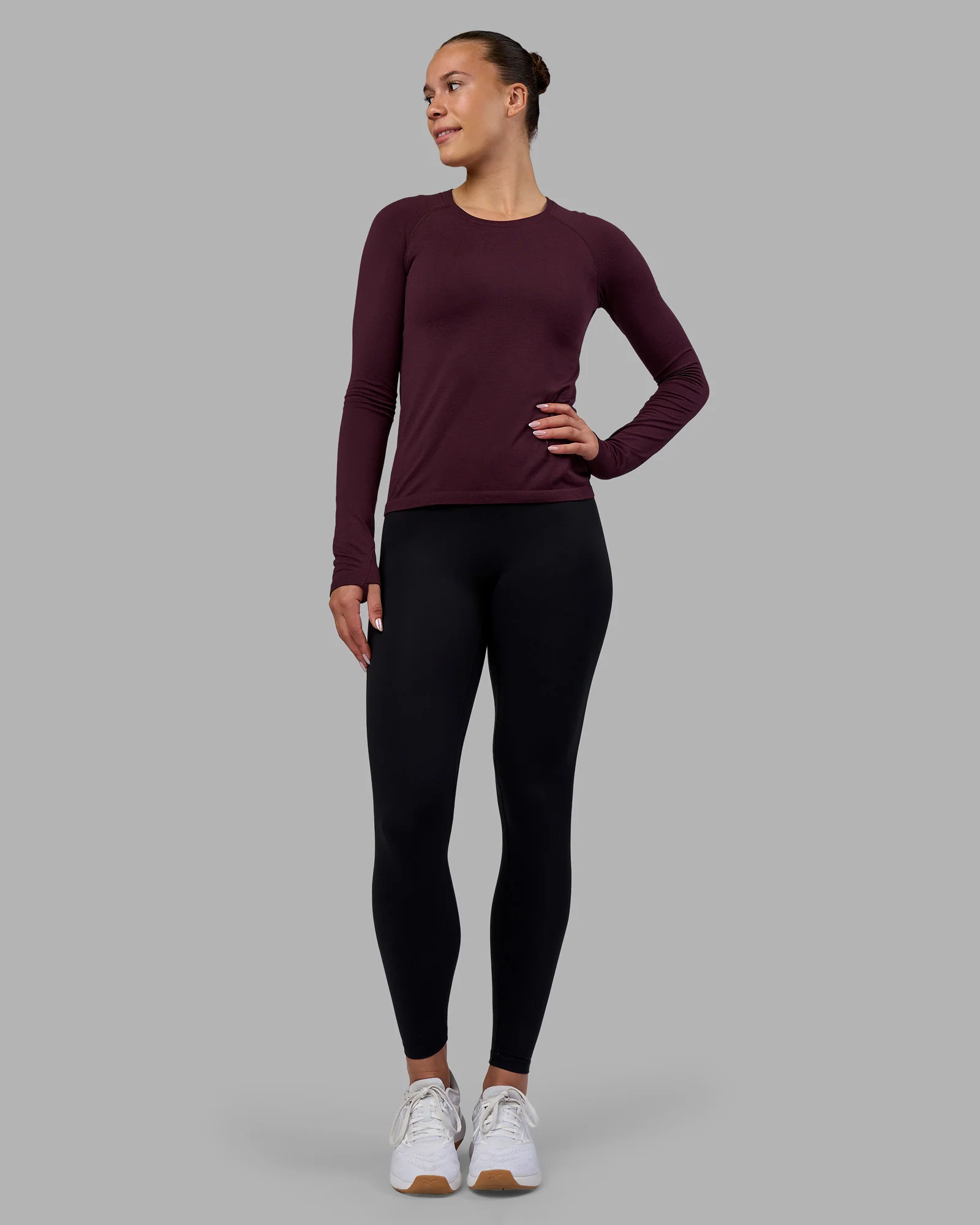 12881-aeroflx-seamless-long-sleeve-tee-cherry-lacquer-cherry-lacquer-6.webp AeroFLX+ Seamless Long Sleeve Tee - Cherry Lacquer/Cherry Lacquer