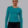 12929-aeroflx-seamless-long-sleeve-tee-blue-bird-marl-2.webp AeroFLX+ Seamless Long Sleeve Tee - Blue Bird Marl