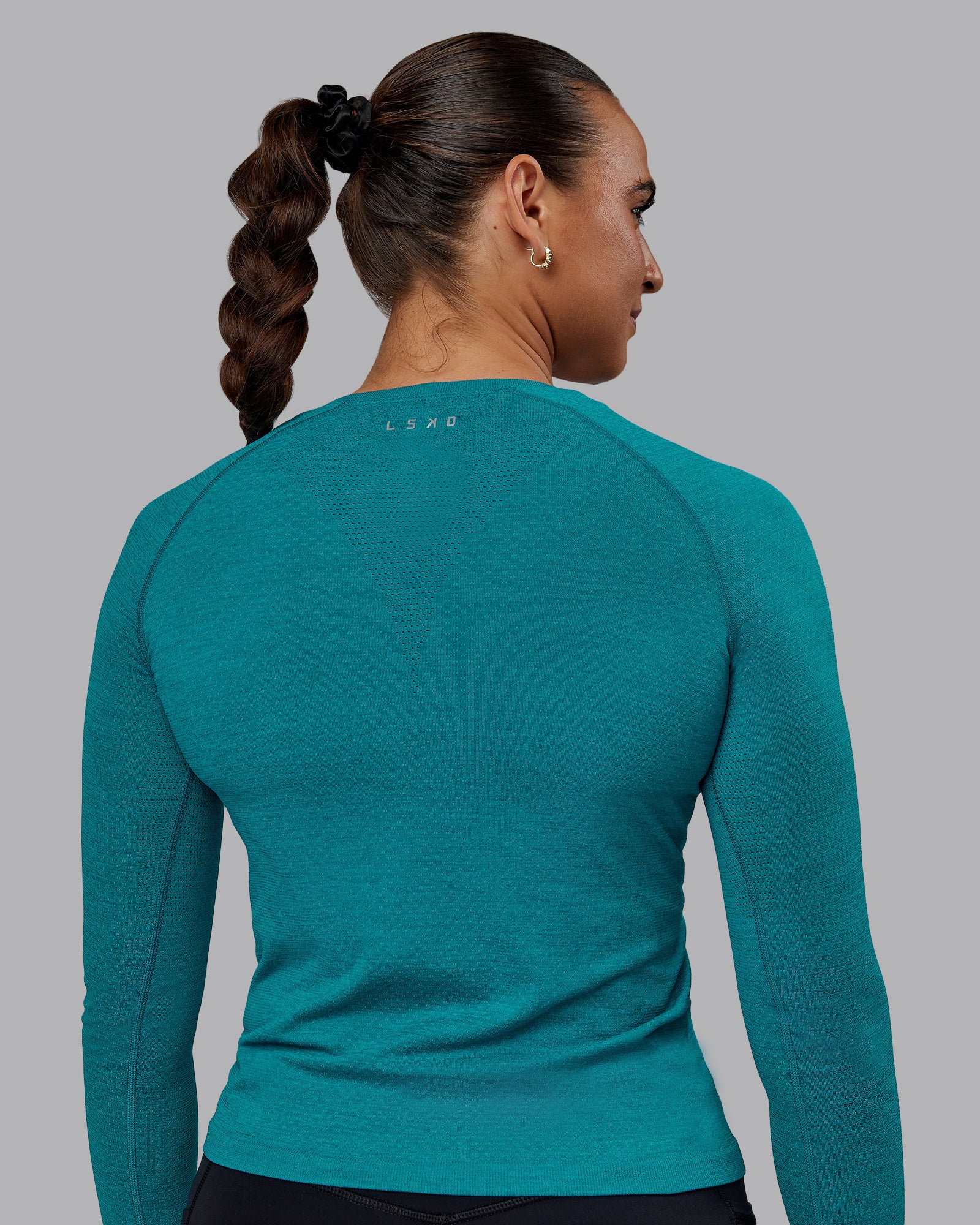 12929-aeroflx-seamless-long-sleeve-tee-blue-bird-marl-3.jpg AeroFLX+ Seamless Long Sleeve Tee - Blue Bird Marl