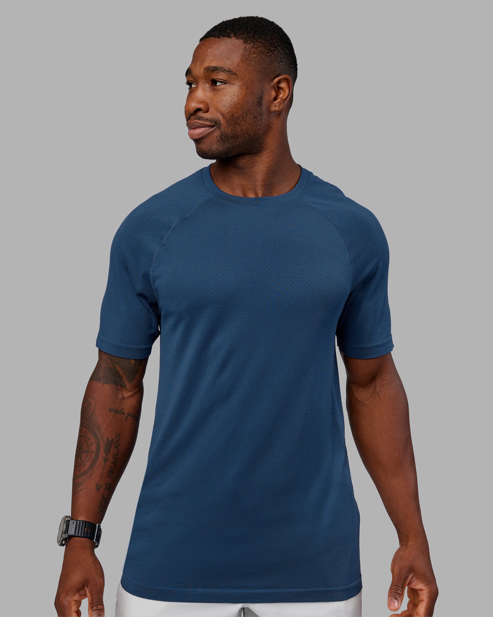 12940-indigo-indigo-m-indigo-indigo-m-variation-1.jpg AeroFLX+ Seamless Tee - Indigo/Indigo