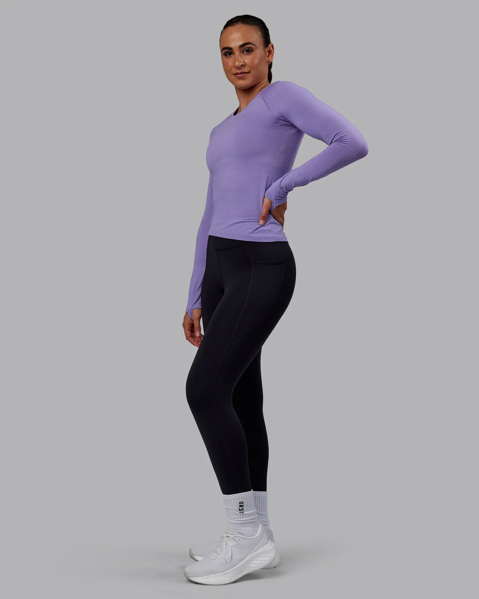 12945-aeroflx-seamless-long-sleeve-tee-dahlia-purple-marl-2.webp AeroFLX+ Seamless Long Sleeve Tee - Dahlia Purple Marl