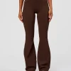 130-fusion-ultra-high-rise-flared-legging-pockets-hot-chocolate-6.webp Fusion Ultra High-Rise Flared Legging Pockets - Hot Chocolate
