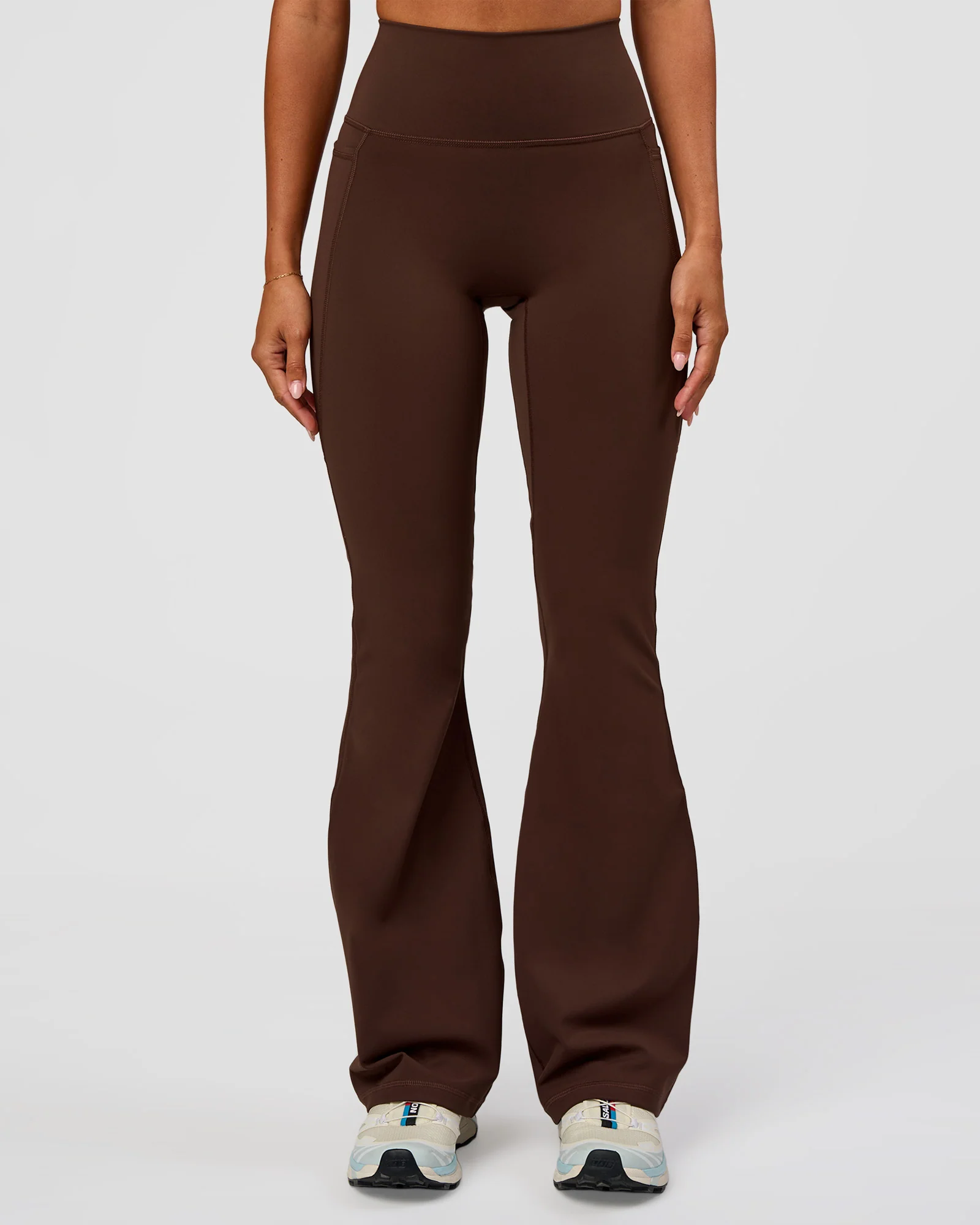 130-fusion-ultra-high-rise-flared-legging-pockets-hot-chocolate-6.webp Fusion Ultra High-Rise Flared Legging Pockets - Hot Chocolate
