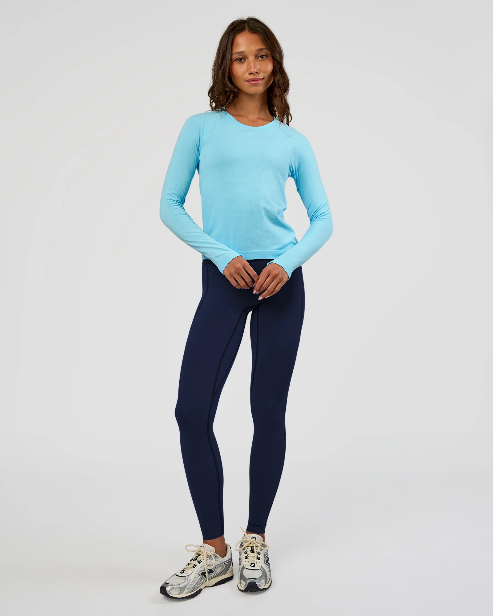 13001-aeroflx-seamless-long-sleeve-tee-baltic-sea-baltic-sea-3.webp AeroFLX+ Seamless Long Sleeve Tee - Baltic Sea/Baltic Sea