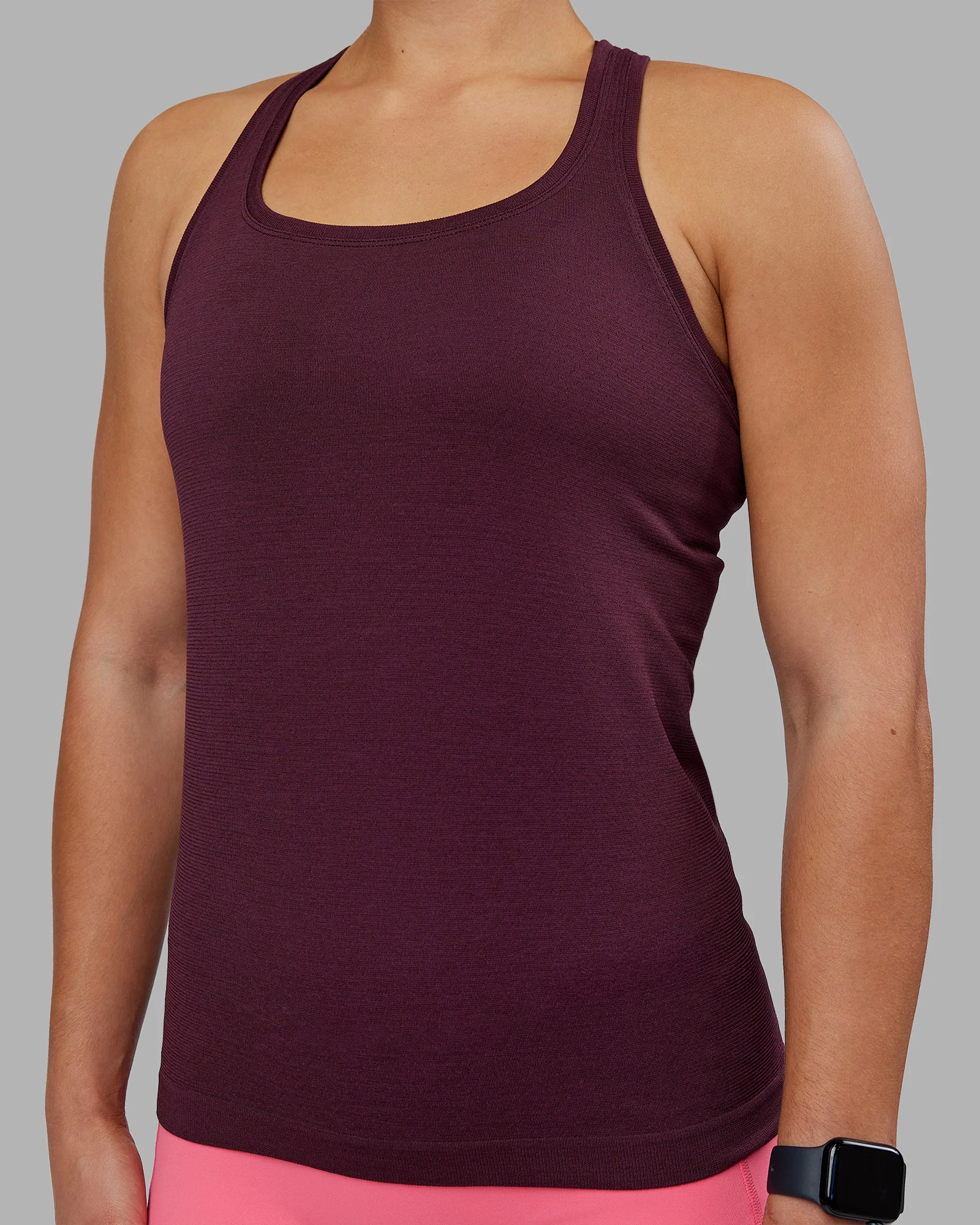 13035-cherry-lacquer-cherry-lacquer-s-cherry-lacquer-cherry-lacquer-s-variation-4.webp AeroFLX+ Seamless Tank - Cherry Lacquer/Cherry Lacquer