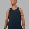 AeroFLX+ Seamless Tank - Navy/Navy