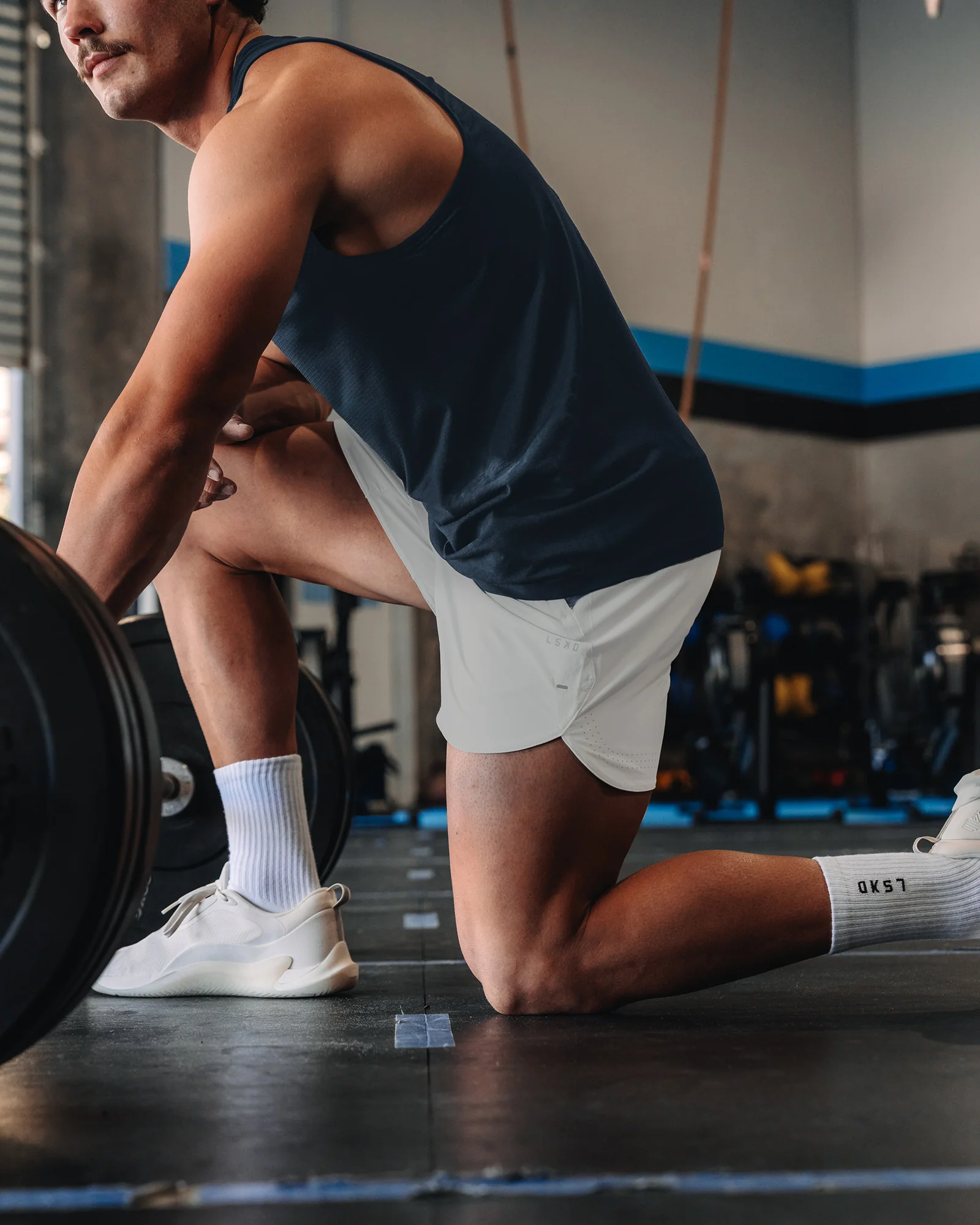 AeroFLX+ Seamless Tank - Navy/Navy