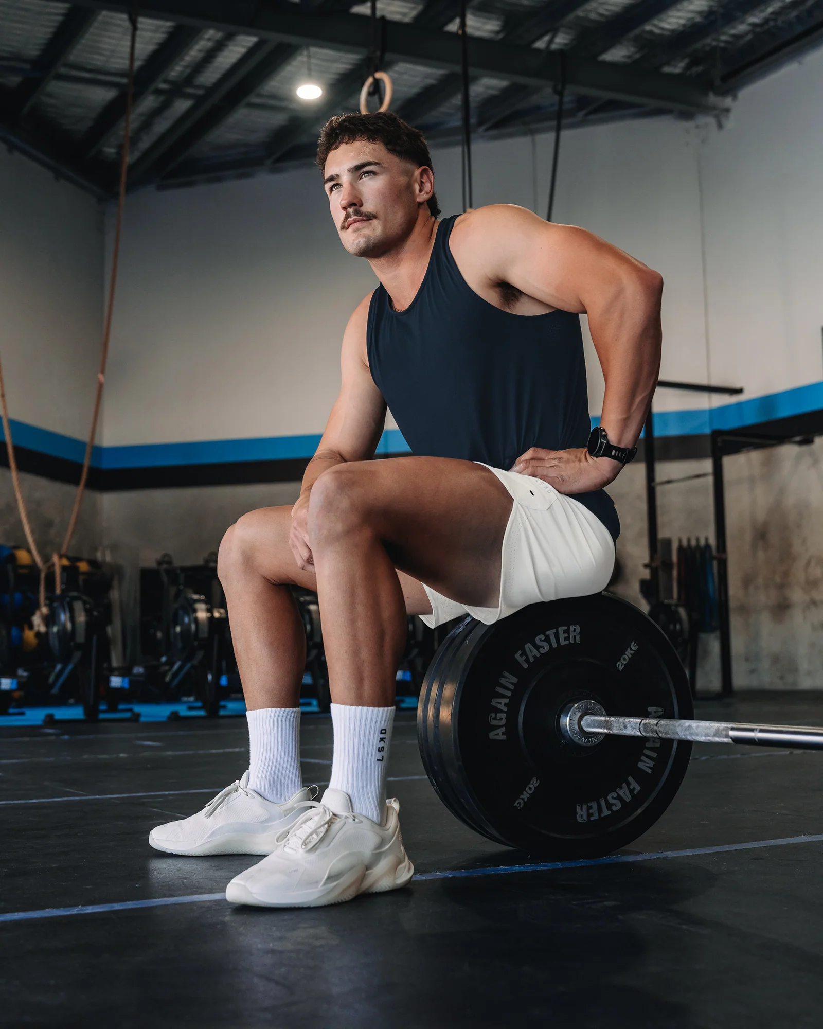 AeroFLX+ Seamless Tank - Navy/Navy