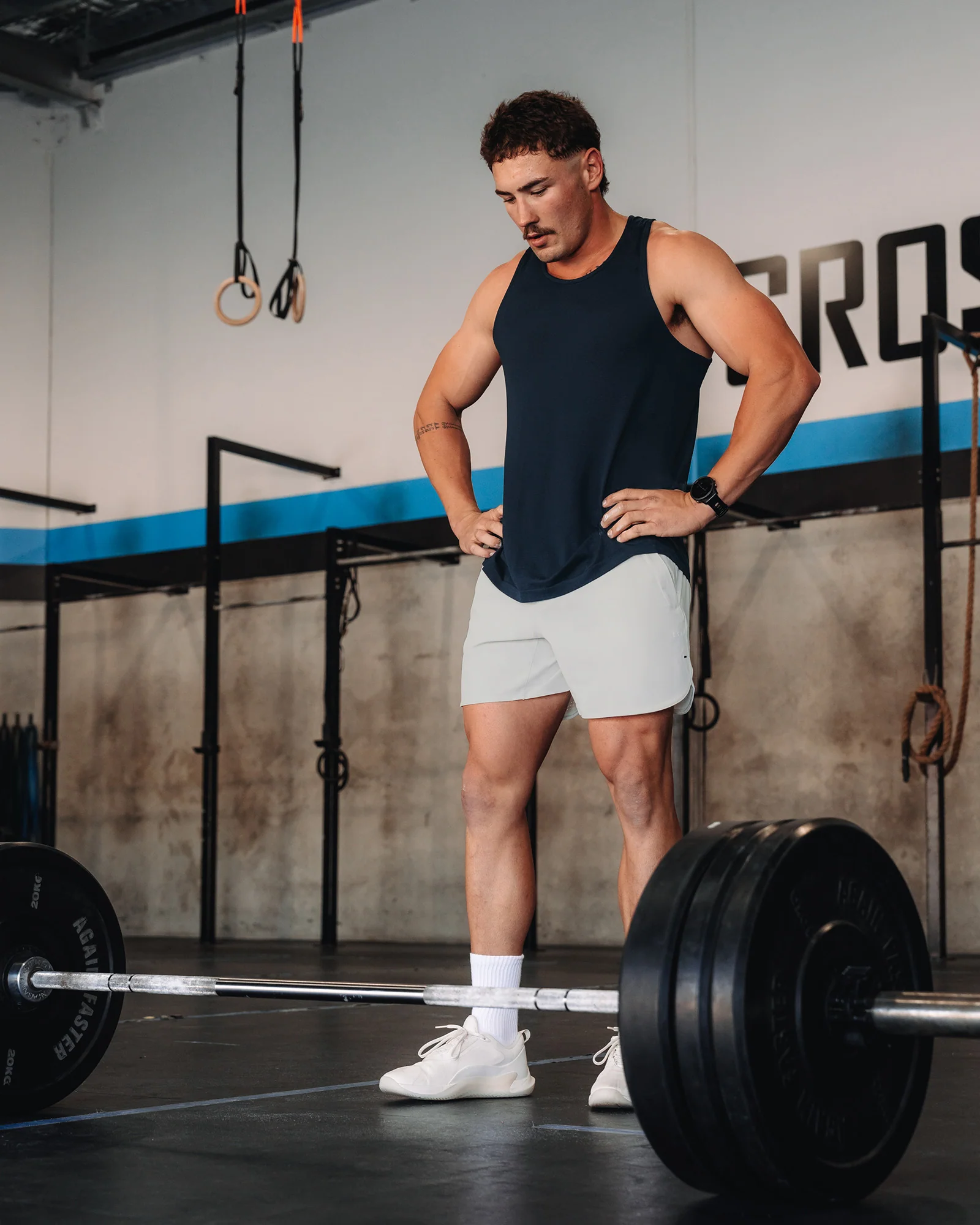 AeroFLX+ Seamless Tank - Navy/Navy