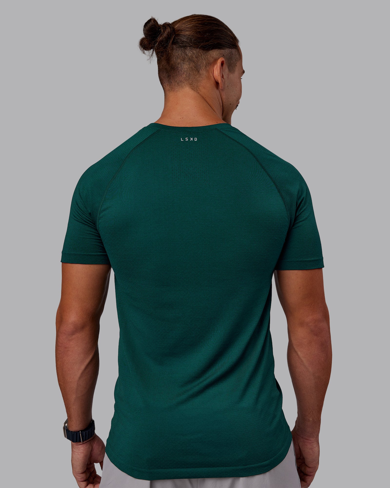 AeroFLX+ Seamless Tee - Dark Moss/Dark Moss