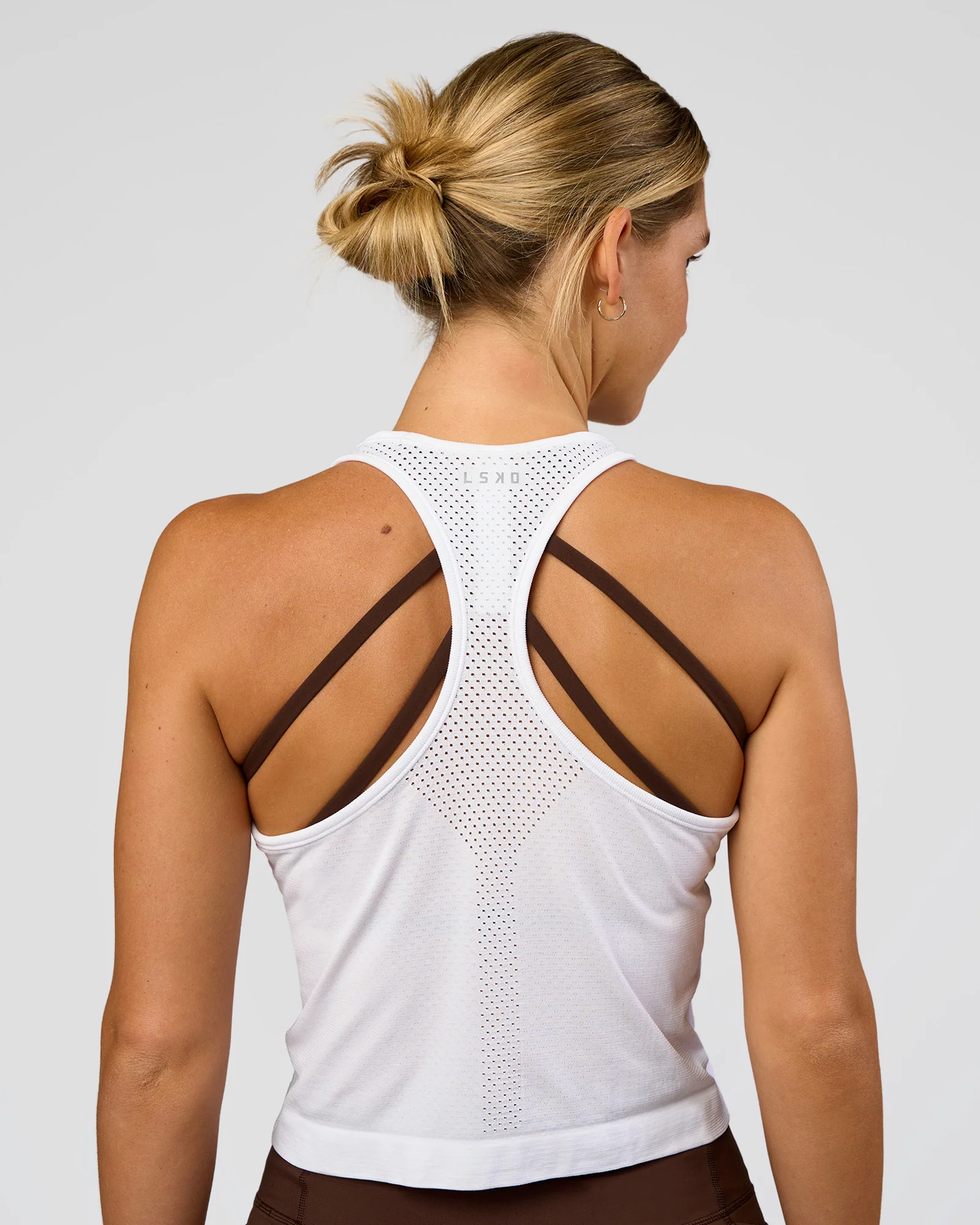 AeroFLX+ Seamless Flow Skimmer Tank - White/White