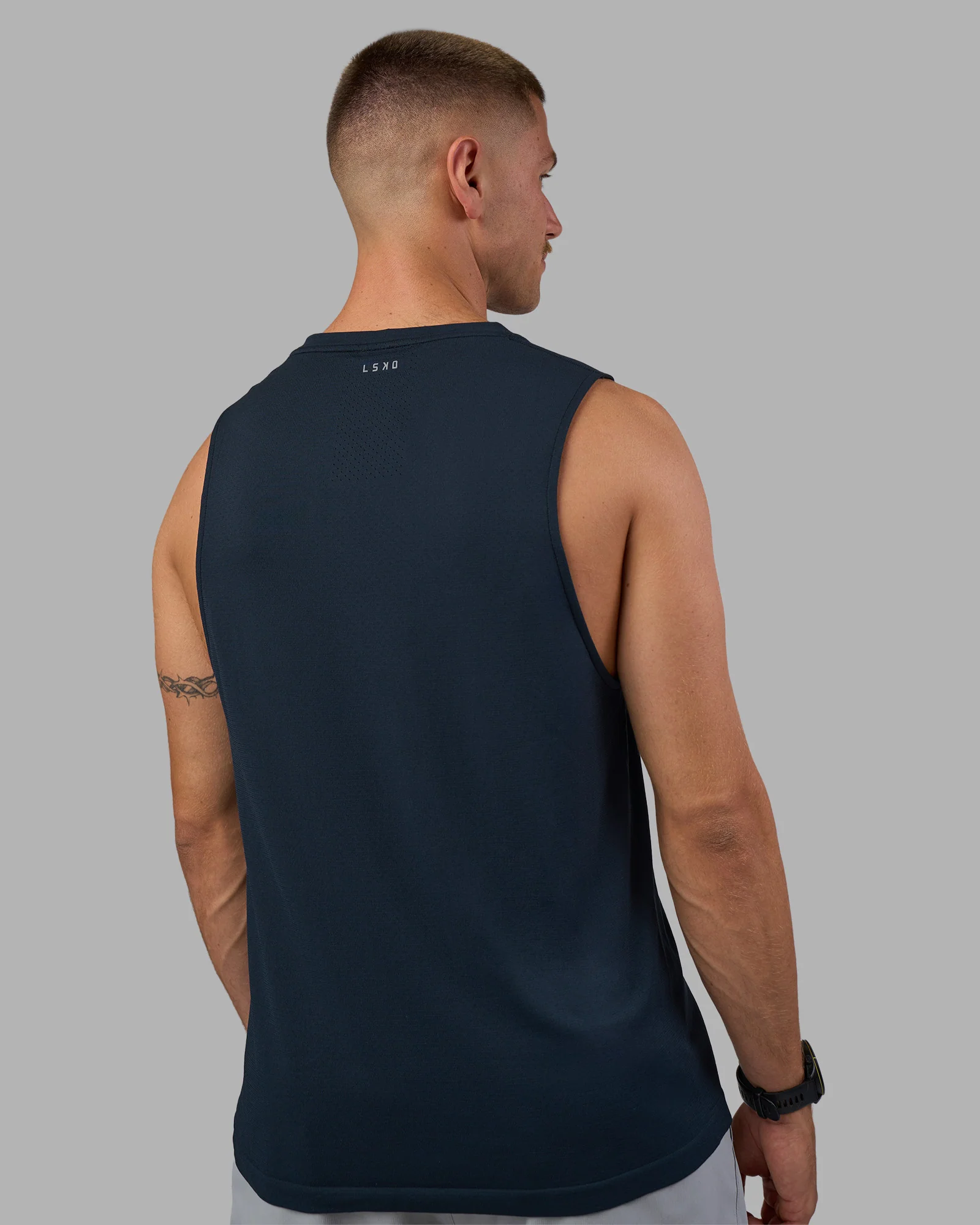 AeroFLX+ Seamless Muscle Tank - Navy/Navy