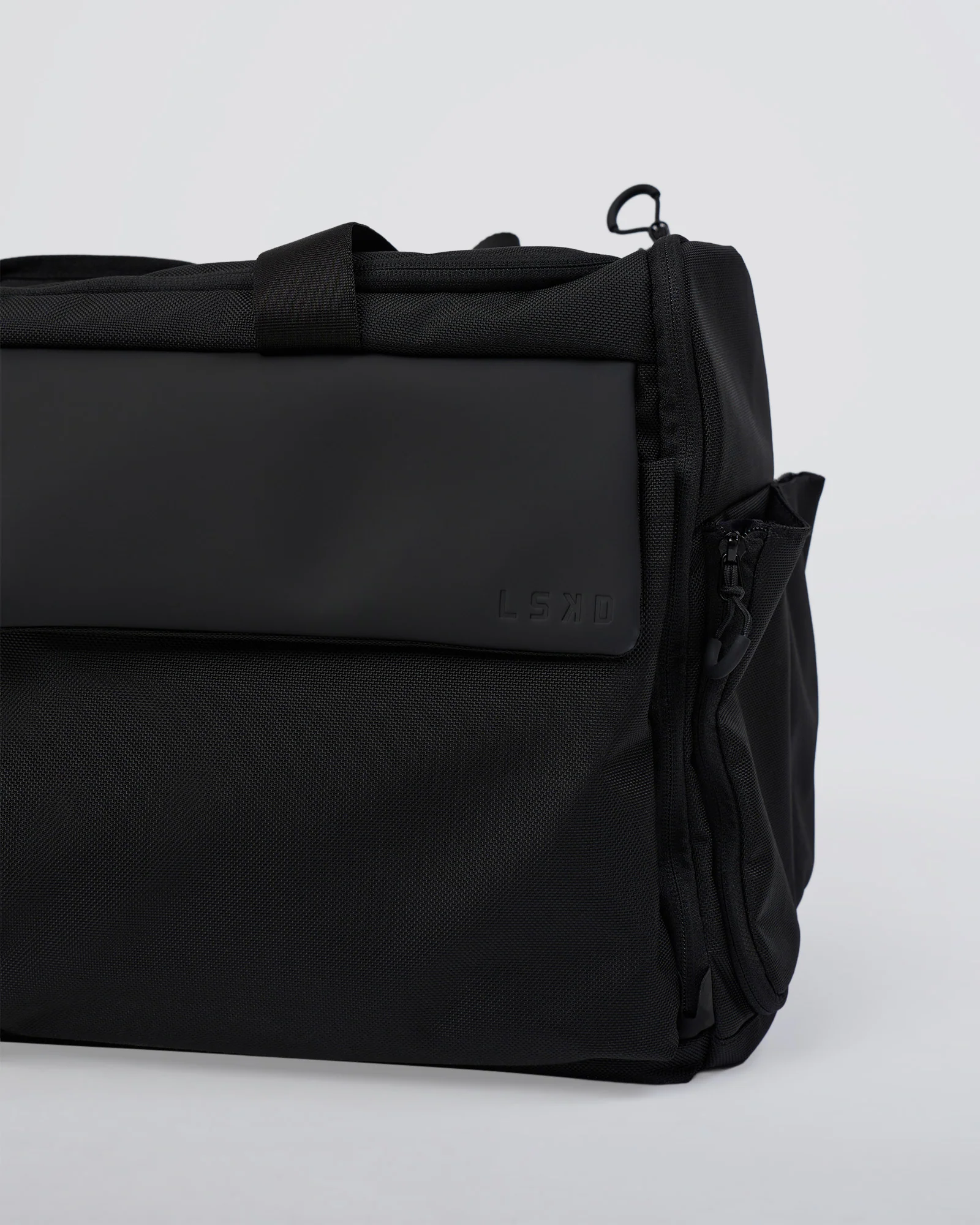 1310-functional-training-duffle-black-8.webp Functional Training Duffle - Black