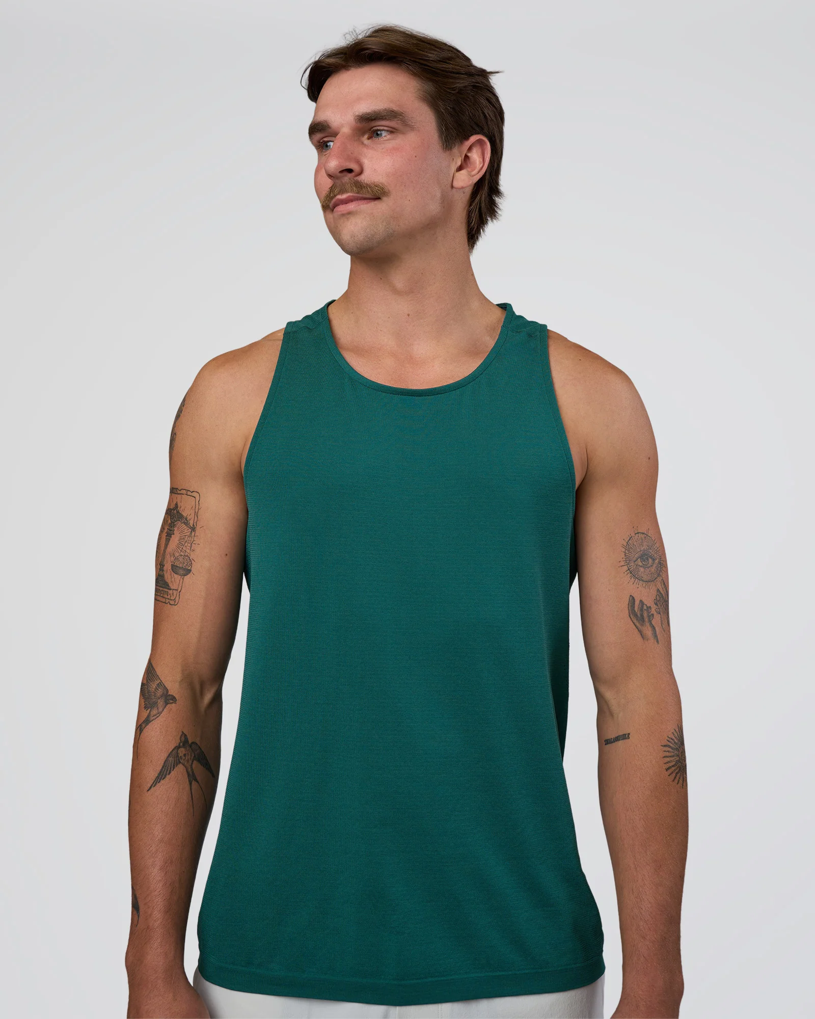 13106-aeroflx-seamless-tank-transformative-teal-transformative-teal-1.webp AeroFLX+ Seamless Tank - Transformative Teal/Transformative Teal