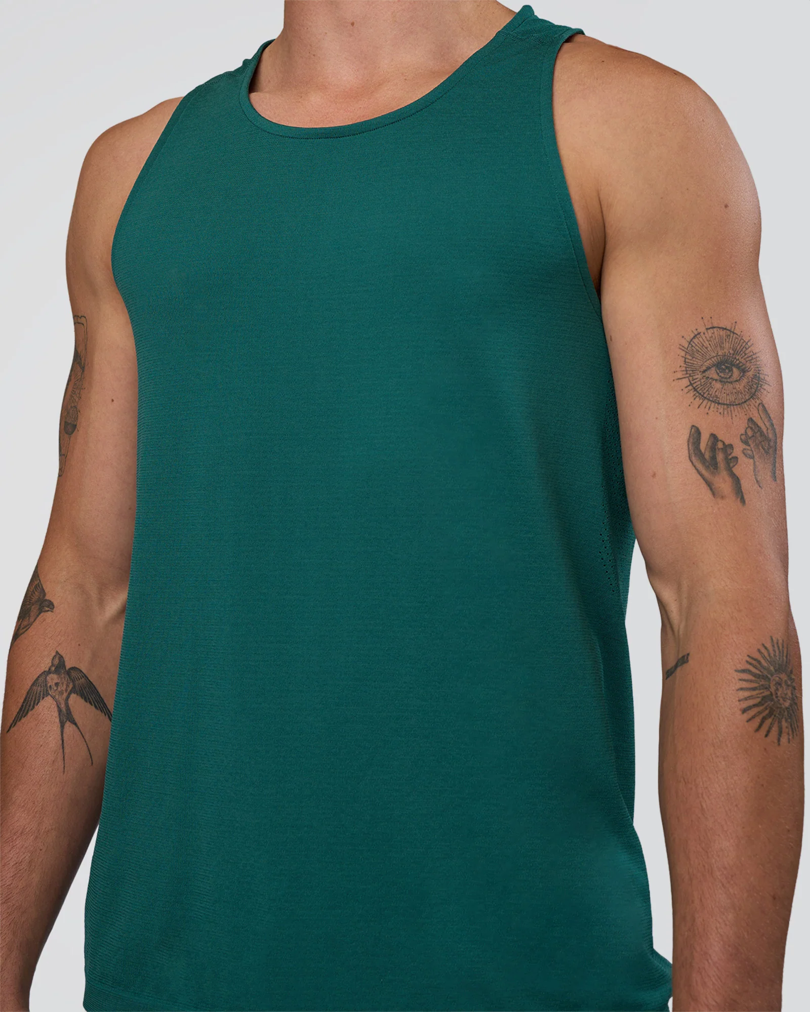 13106-aeroflx-seamless-tank-transformative-teal-transformative-teal-4.webp AeroFLX+ Seamless Tank - Transformative Teal/Transformative Teal