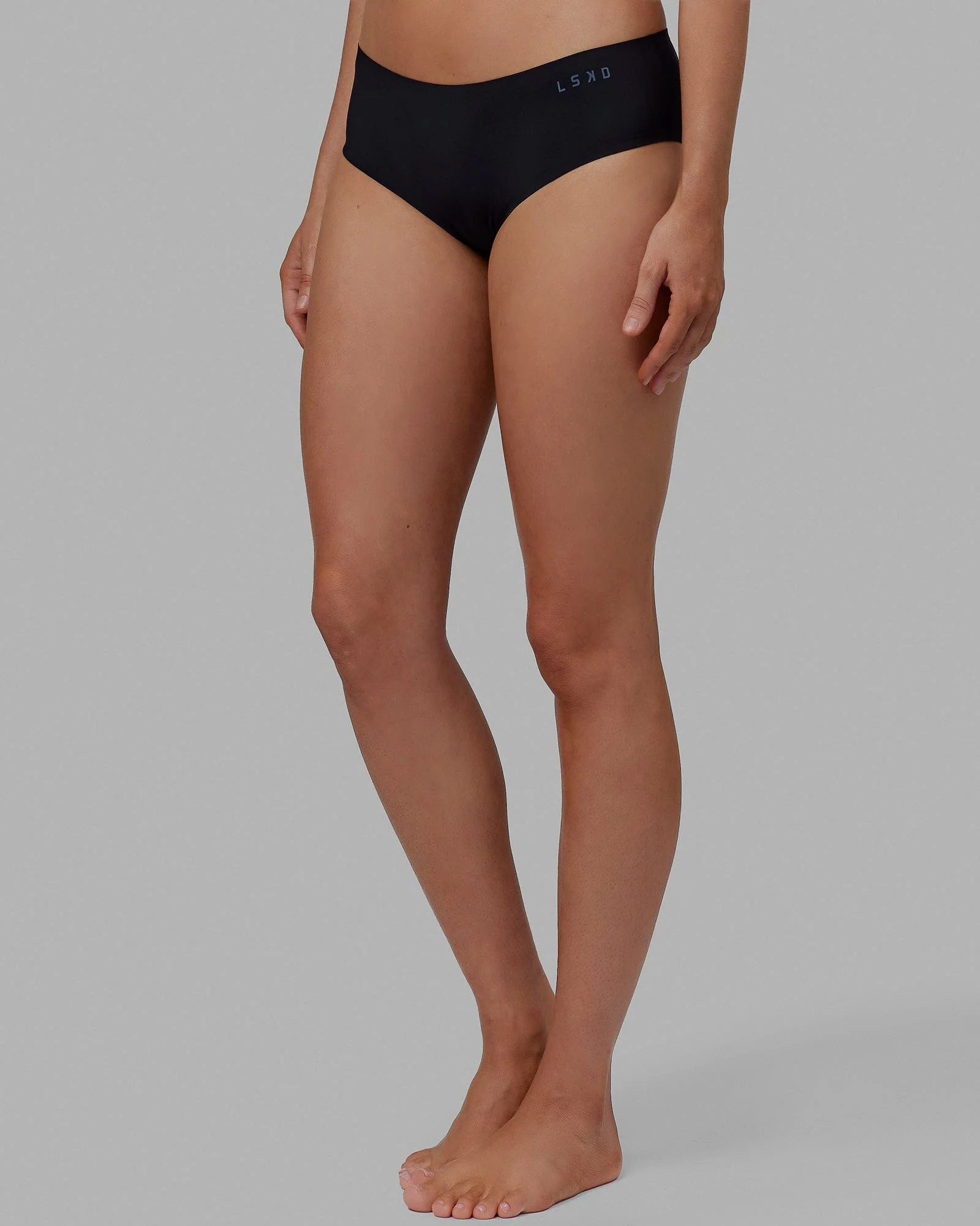 13339-seamless-brief-3-pack-black-6.webp Seamless Brief 3 Pack - Black