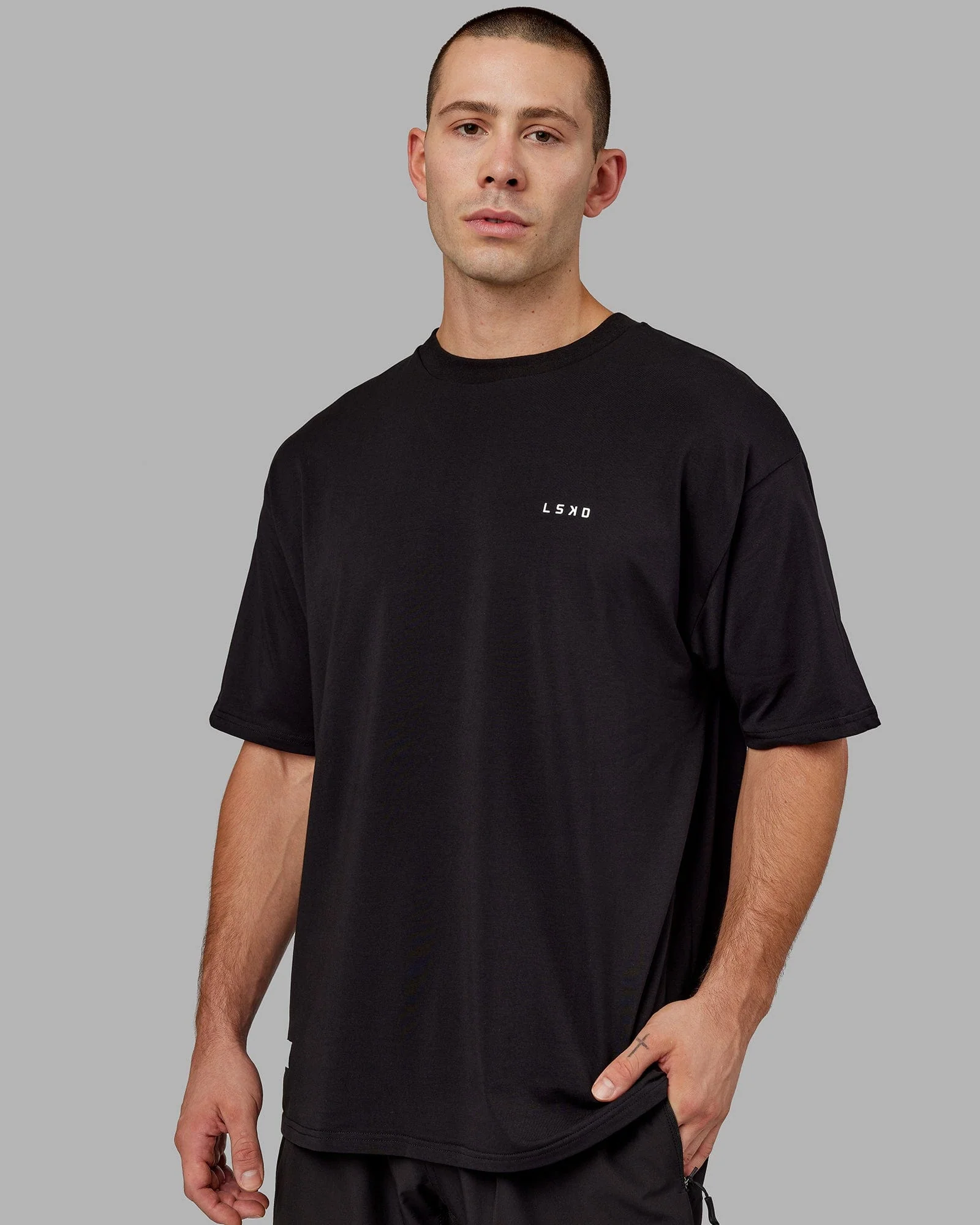 13480-vs6-flxcotton-tee-oversize-black-white-5.webp VS6 FLXCotton Tee Oversize - Black-White