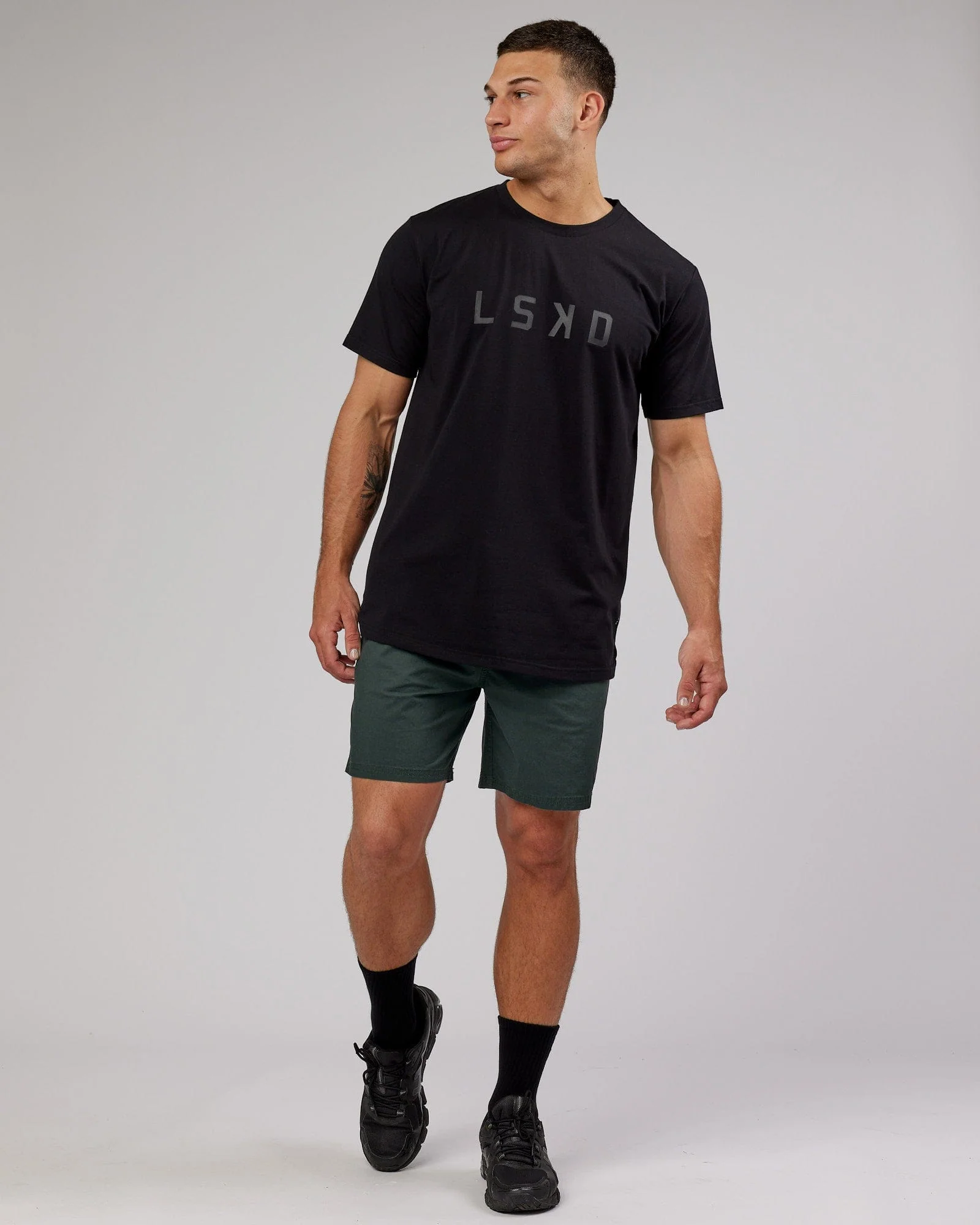 13489-daily-7-short-vital-green-3.webp Daily 7" Short - Vital Green