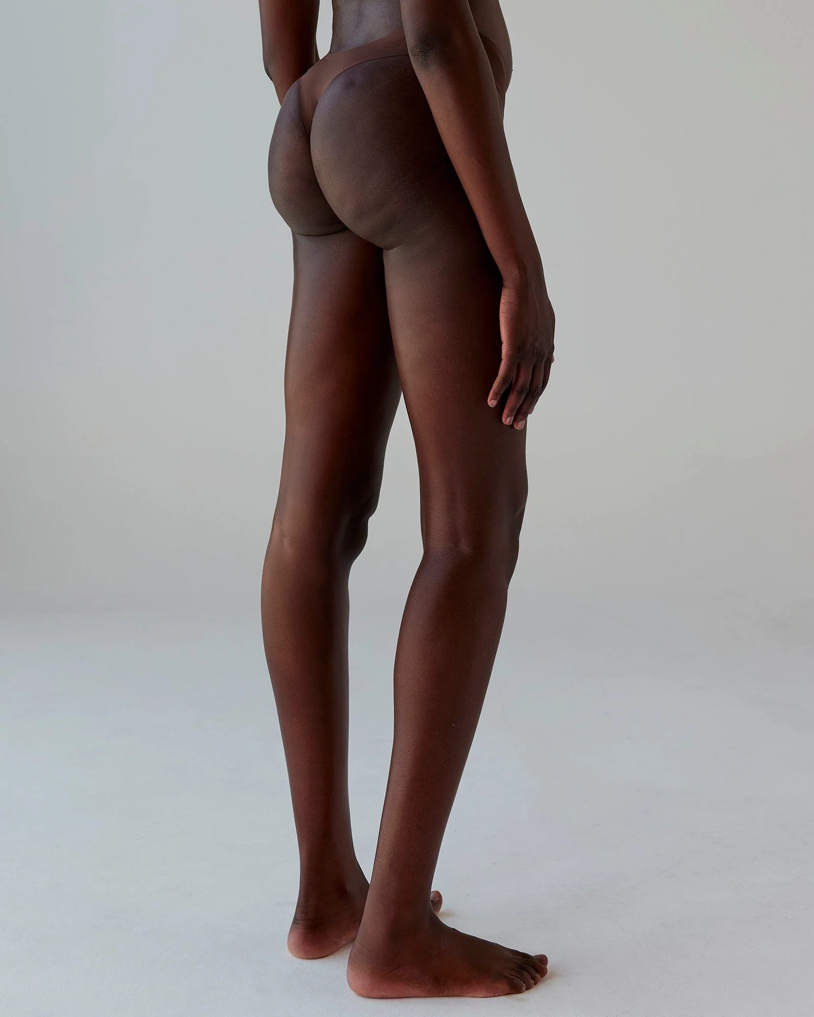 13497-seamless-g-string-3-pack-cocoa-4.webp Seamless G-String 3 Pack - Cocoa
