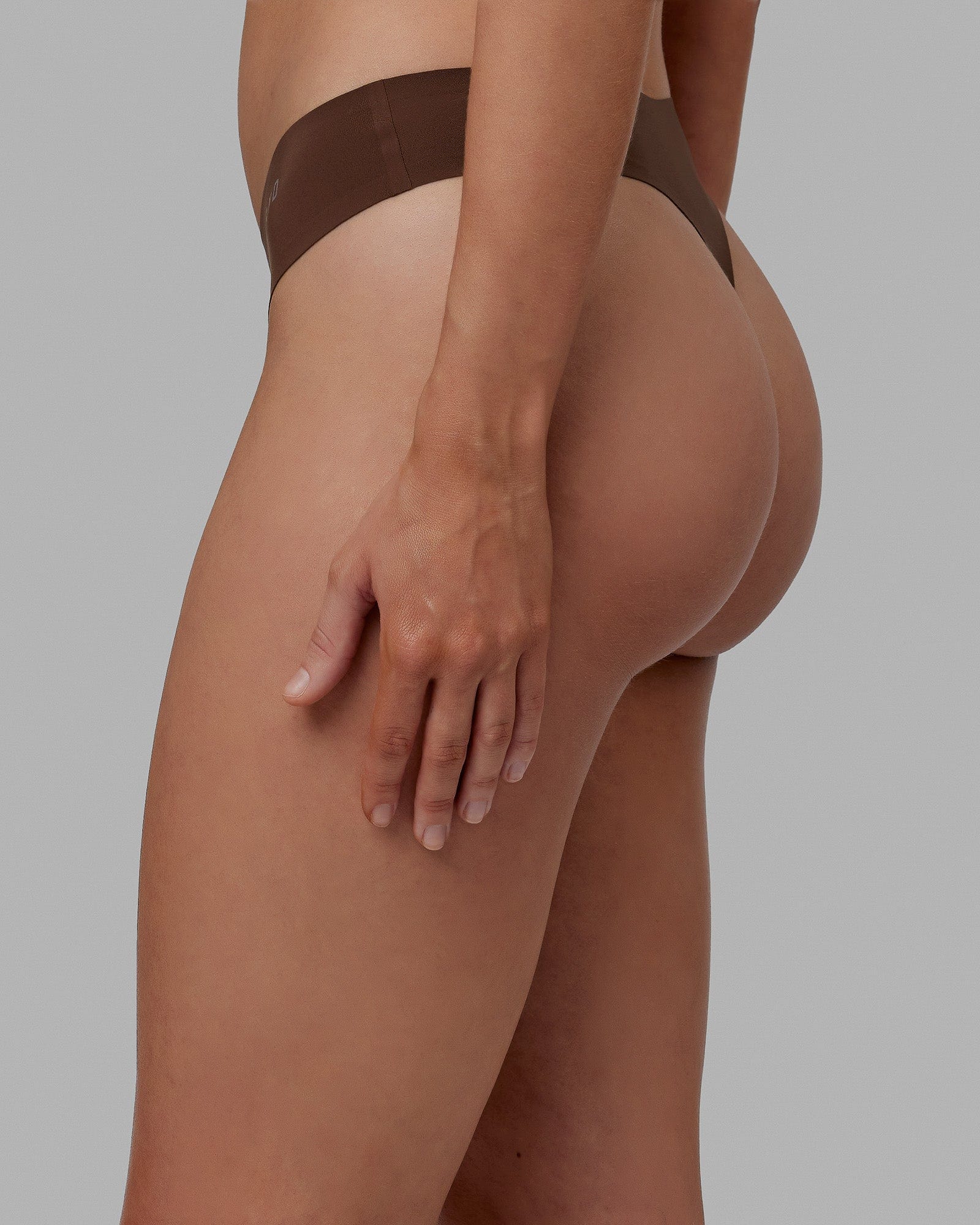 13497-seamless-g-string-3-pack-cocoa-5.jpg Seamless G-String 3 Pack - Cocoa