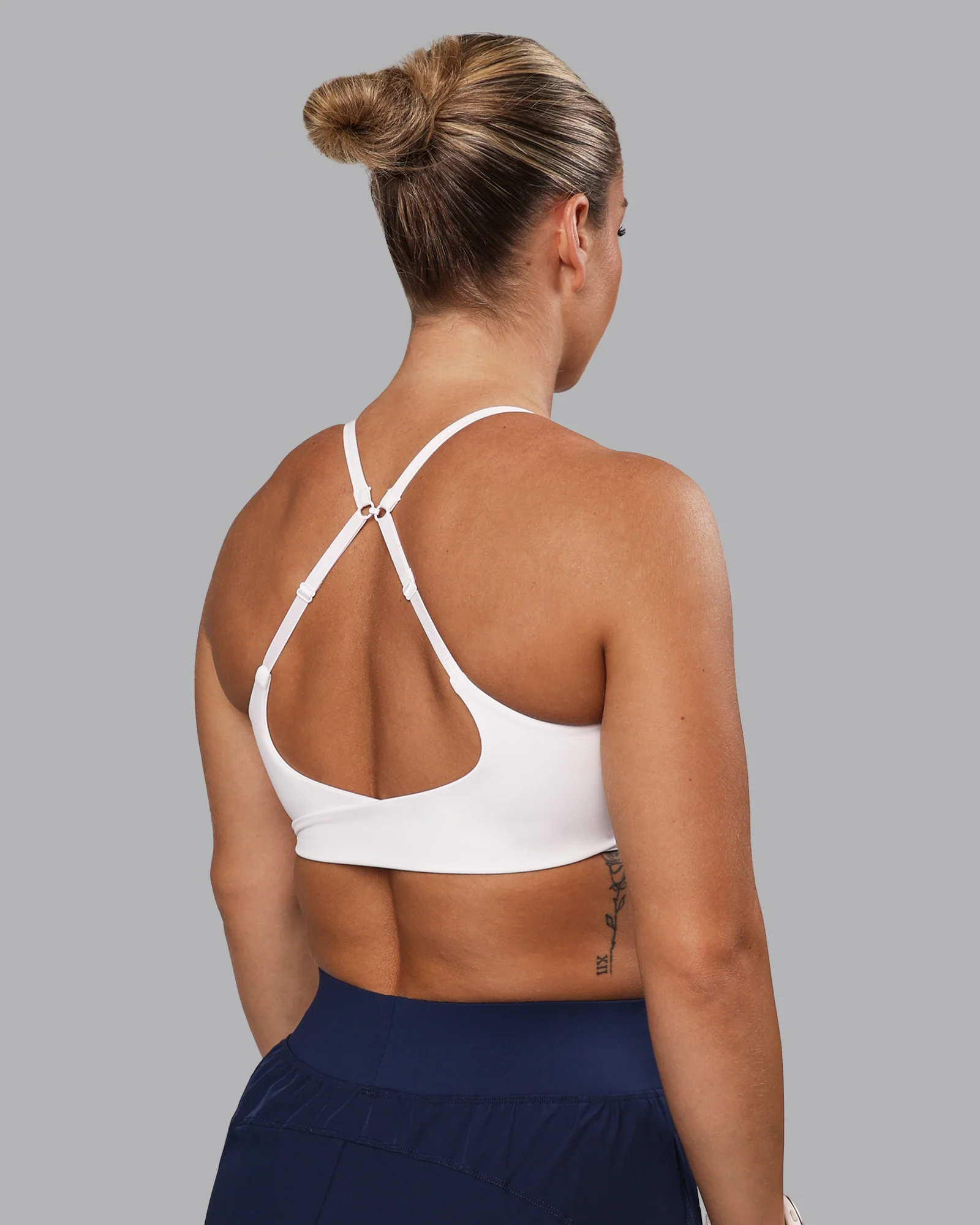 13577-twist-sports-bra-white-2.webp Twist Sports Bra - White