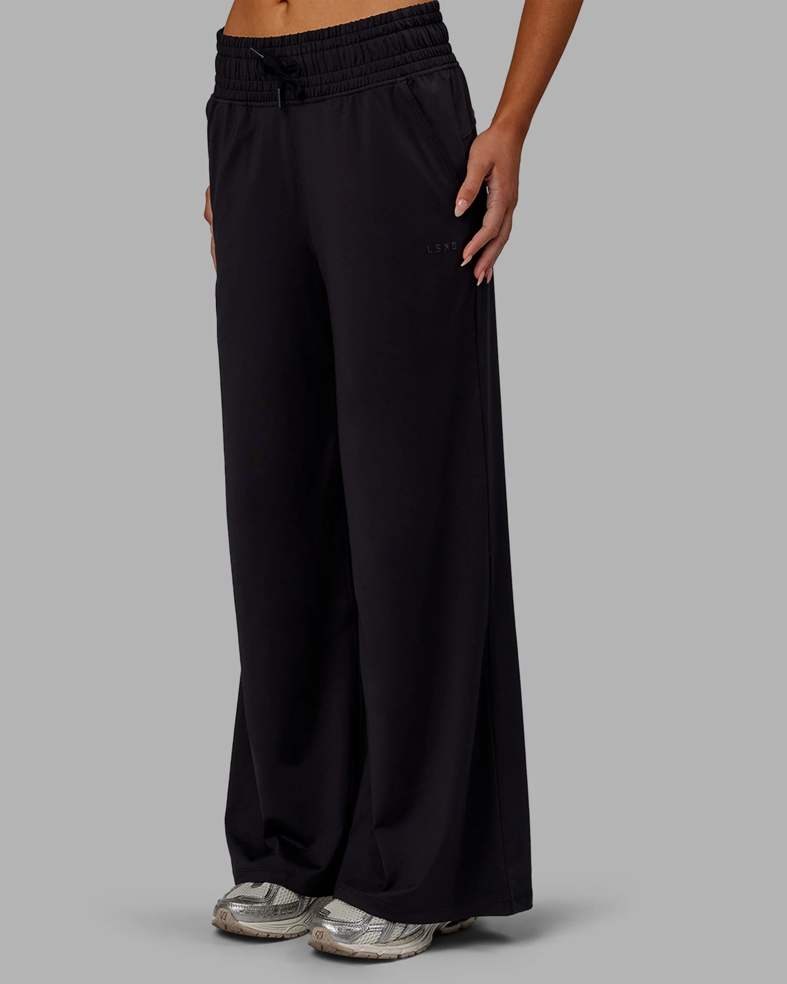 13612-restore-cloudflx-wide-leg-pant-black-2.webp Restore CloudFLX Wide Leg Pant - Black