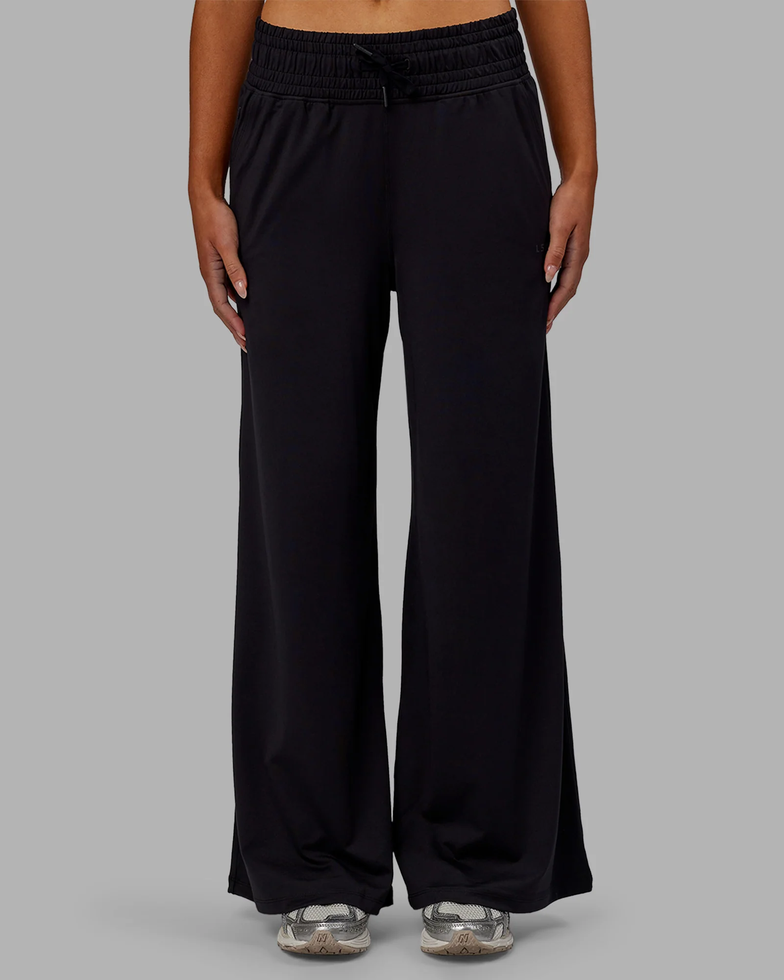 13612-restore-cloudflx-wide-leg-pant-black-8.webp Restore CloudFLX Wide Leg Pant - Black